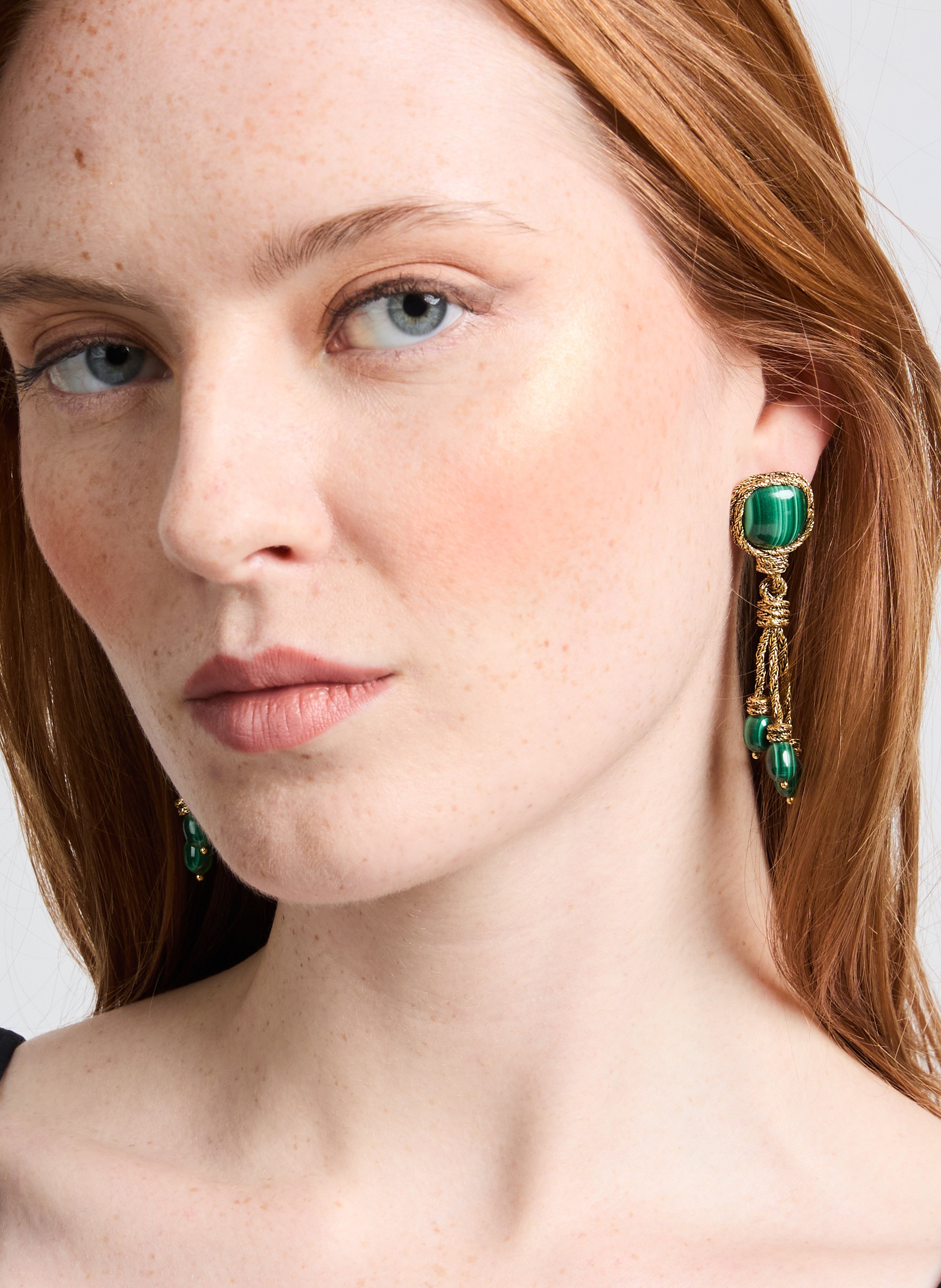 Boucles d'oreille Miki en malachite AURELIE BIDERMANN Vert