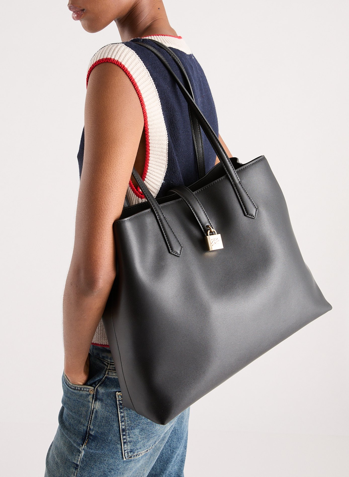 Sac cabas K/Autograph en cuir  KARL LAGERFELD Noir