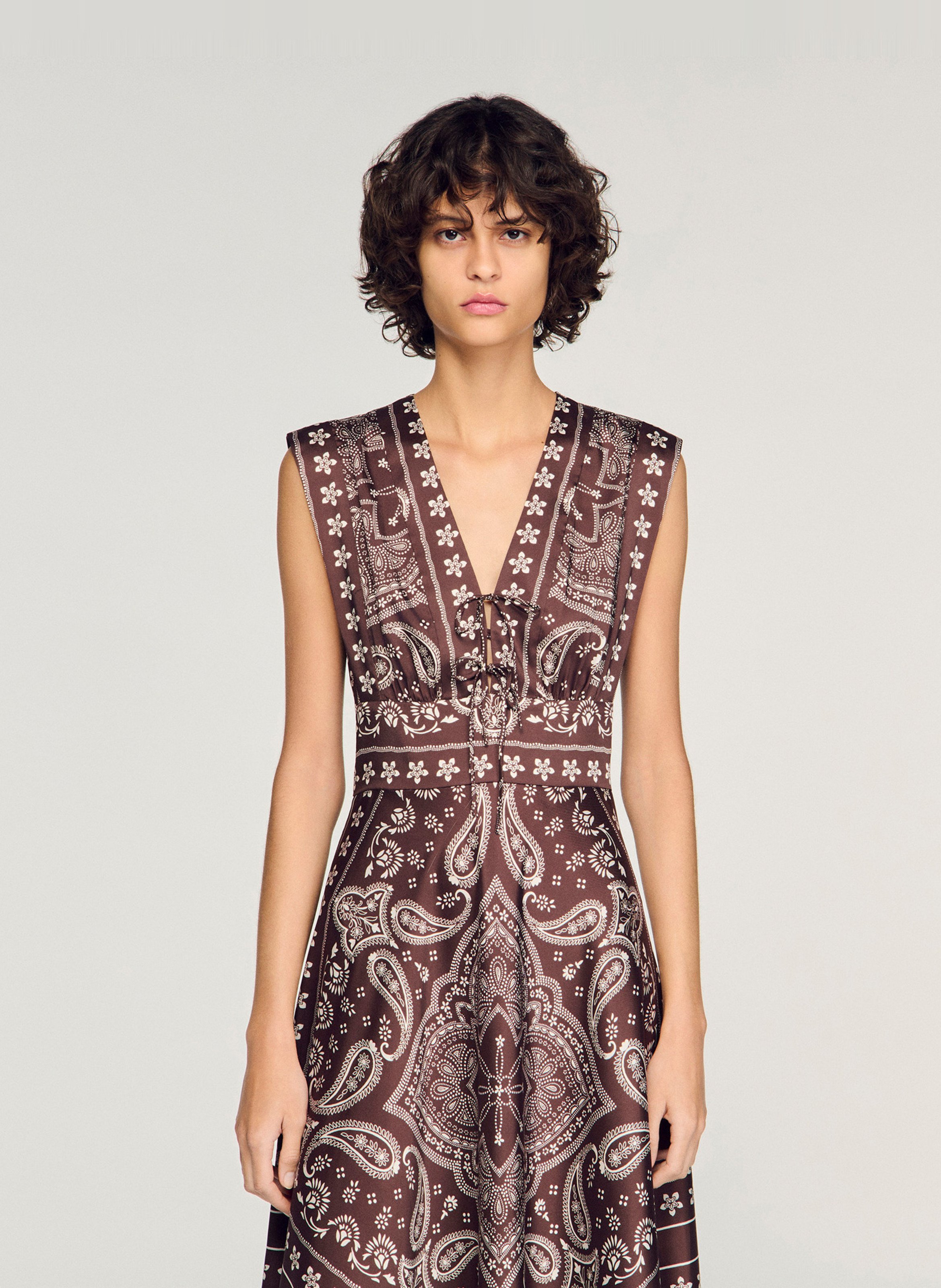 Robe longue col v imprimée SANDRO Marron