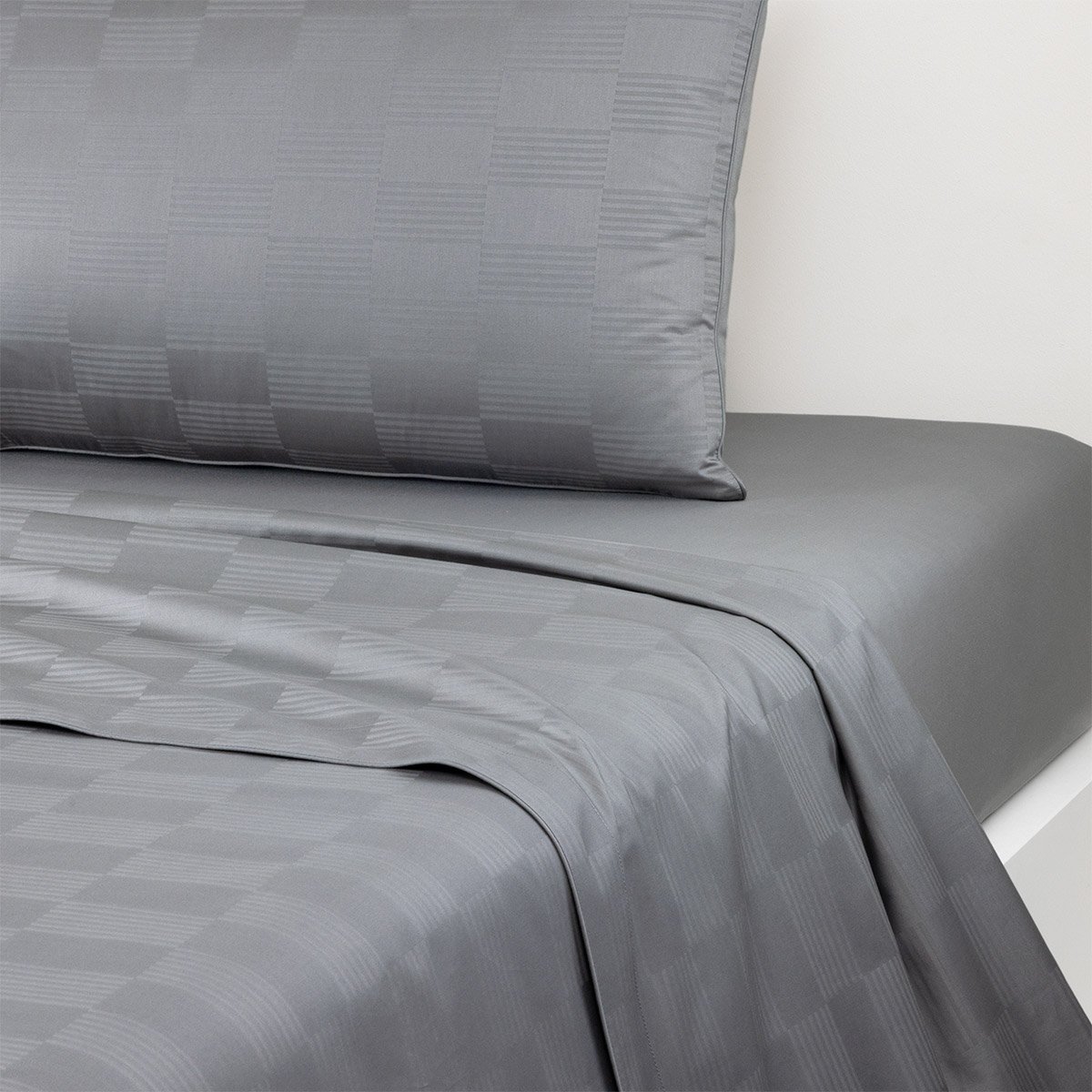 Drap plat en satin de coton, damier DESFORGES Gris
