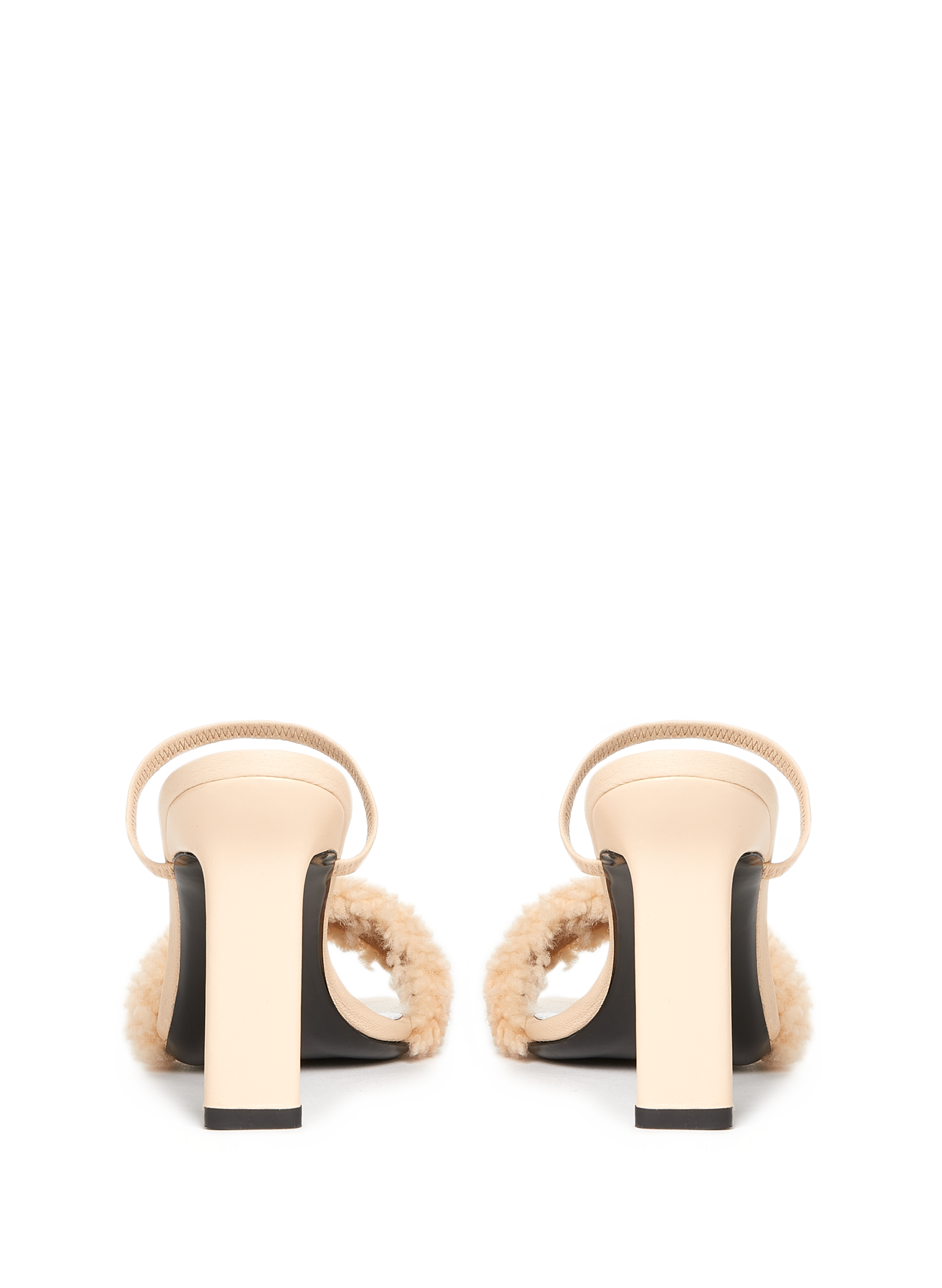 Mules à talons avec détail en laine BY FAR Beige