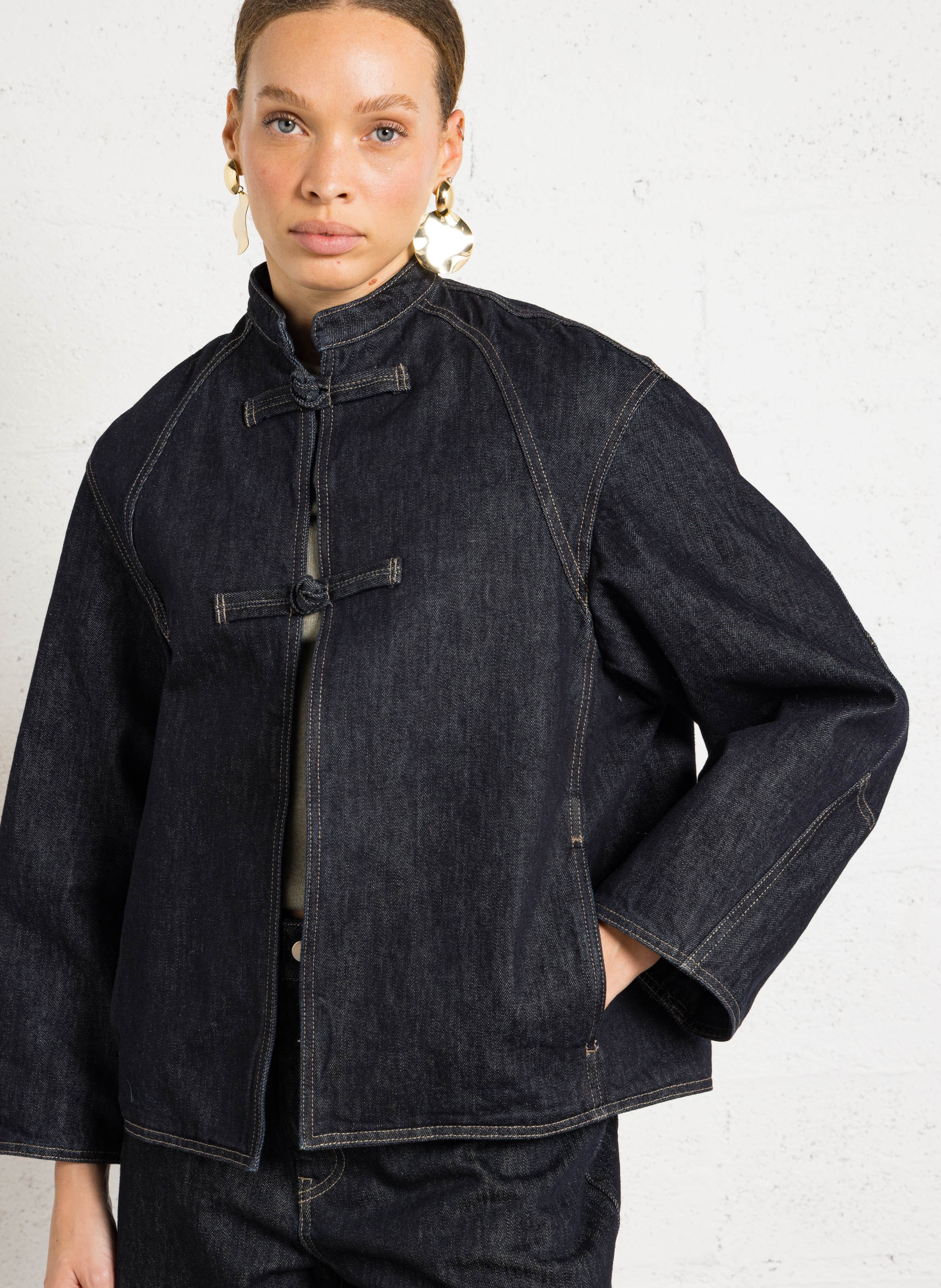 Veste oversize col rond en denim brut Iliana SOEUR Bleu