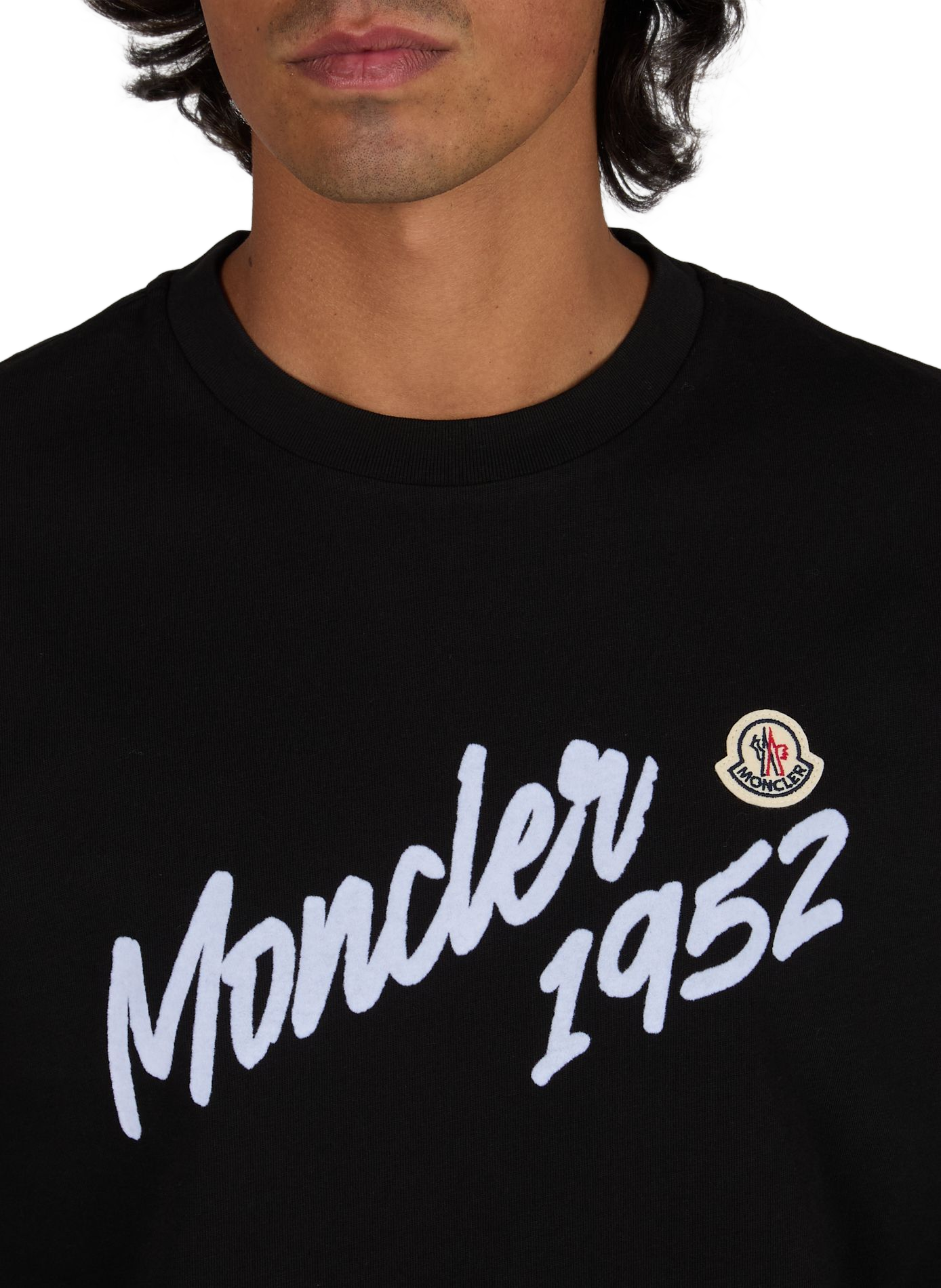 T-Shirt mit Rundhalsausschnitt und Stickereien MONCLER Schwarz