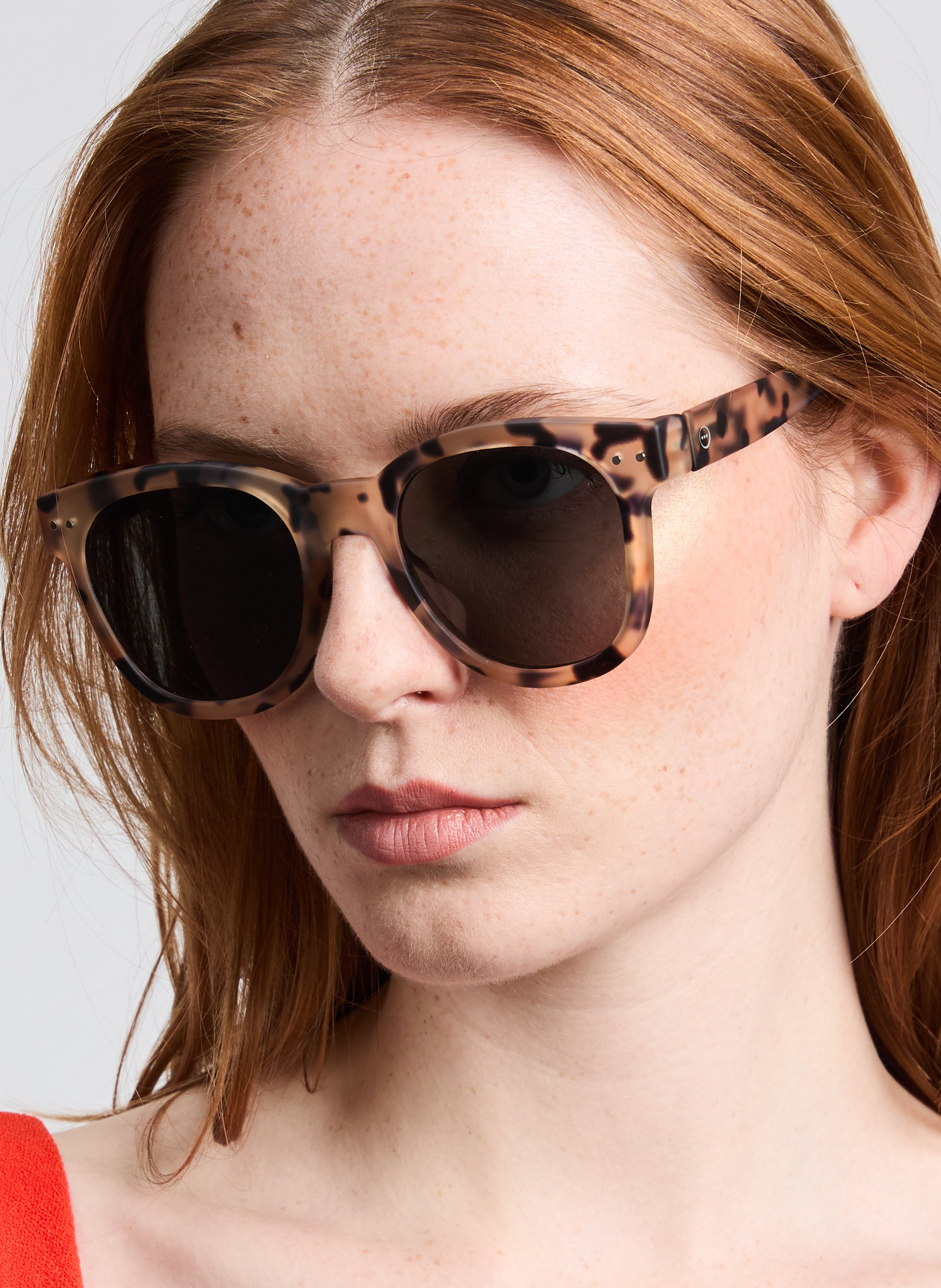 Patterned sunglasses IZIPIZI Brown