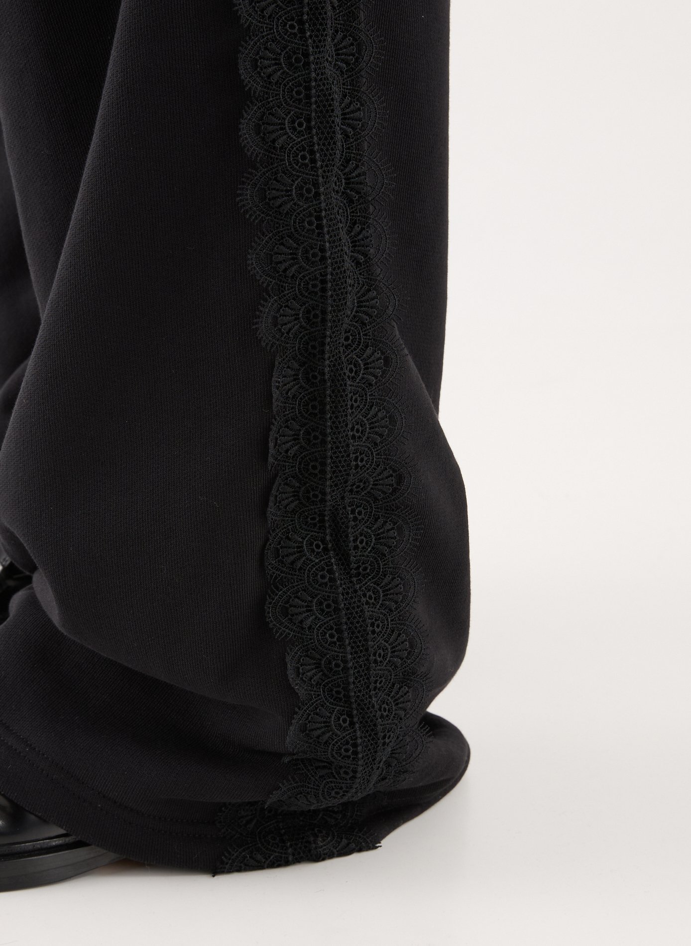 Lace detail sweatpants BENJAMIN BENMOYAL Black