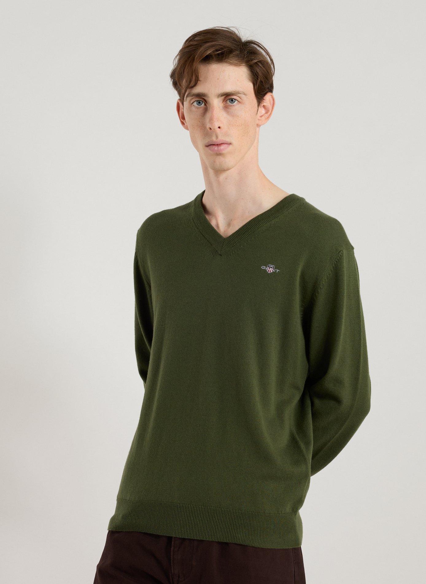 GANT Pull col V en coton et laine Vert