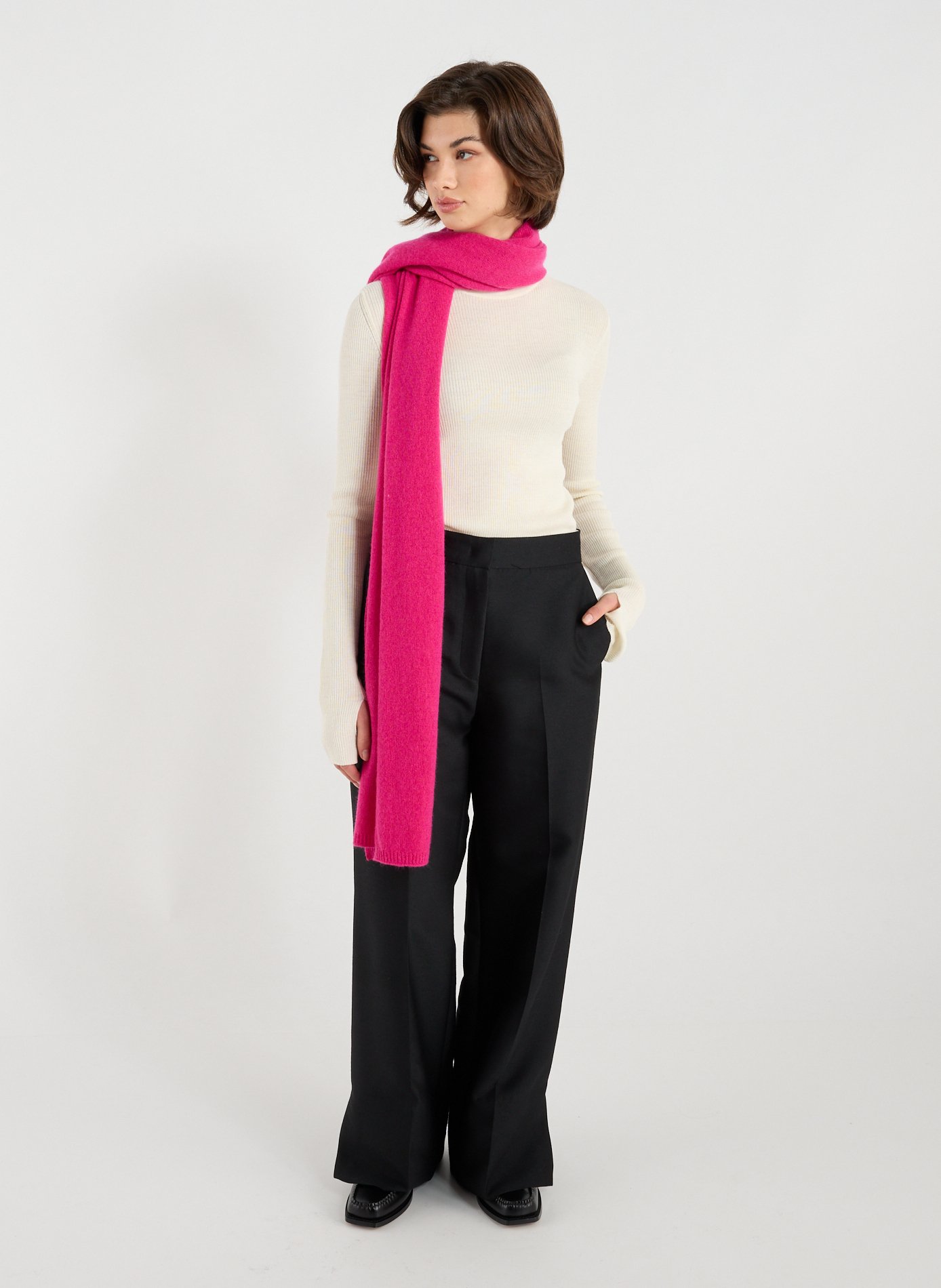 Cashmere Scarf AU PRINTEMPS PARIS Pink