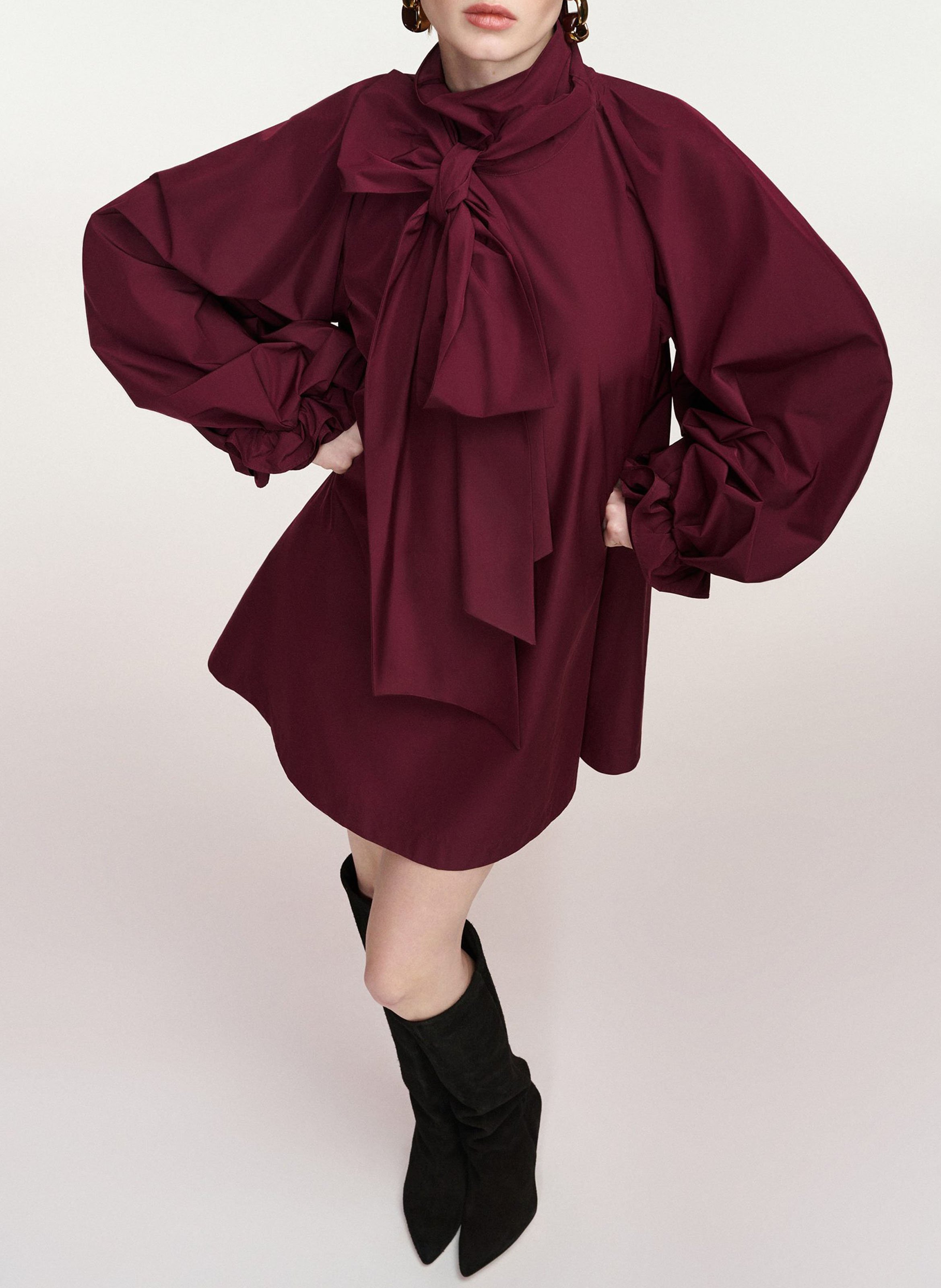 Robe oversize col lavallière évasée khai ESSENTIEL ANTWERP Rouge