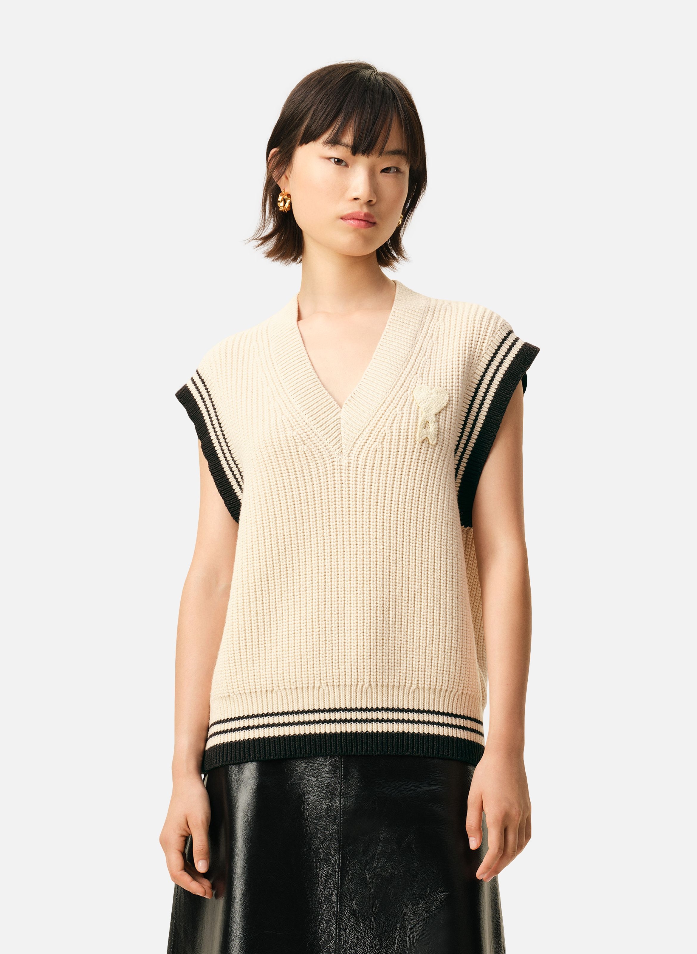 Pull col v sans manches ami de coeur en laine côtelée unisexe AMI PARIS Blanc