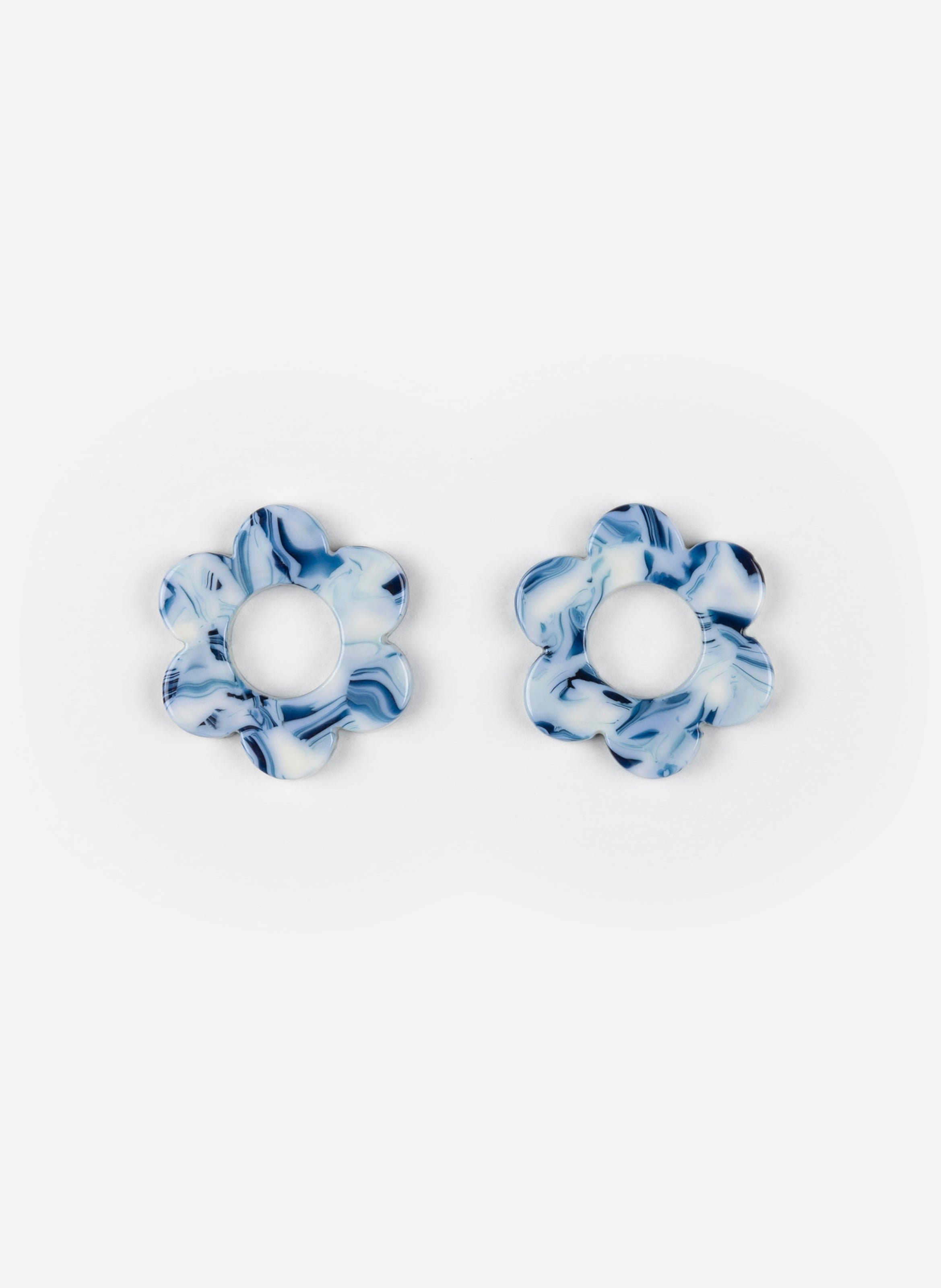 KURAGE GINZA Boucles d'oreilles baby fleurette avec anneaux en acier inoxydable doré Bleu