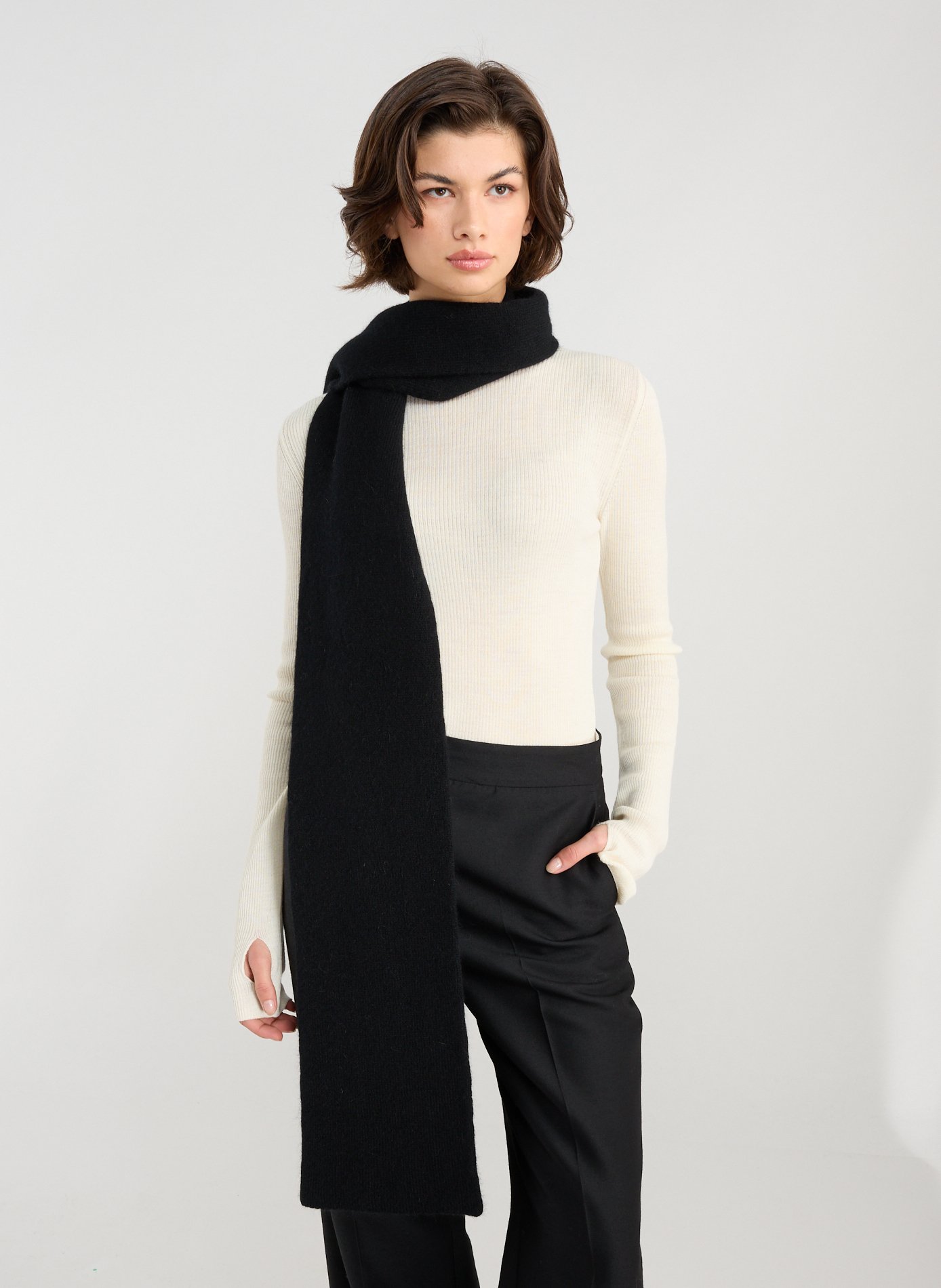 Echarpe en laine et angora MACKIE Noir