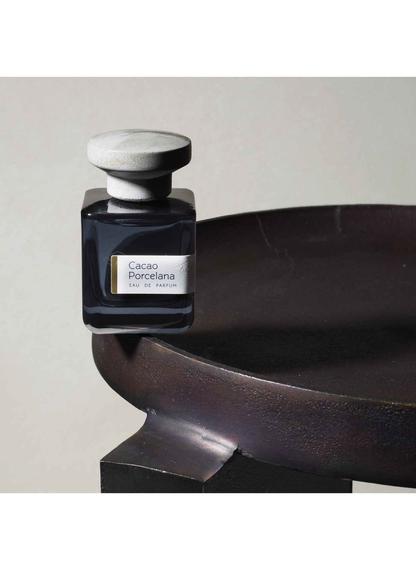 Eau de Parfum - Cacao Porcelana
 ATELIER MATERI No color