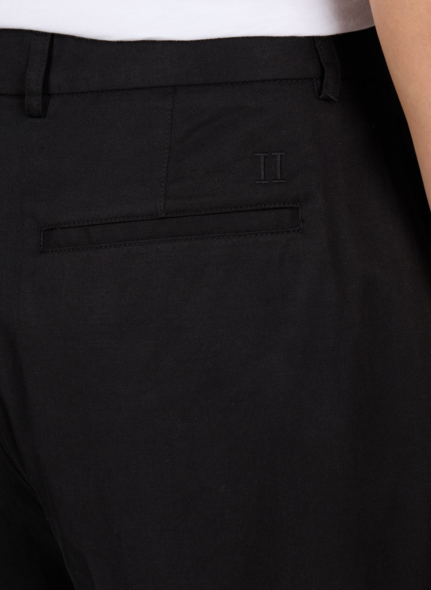 Reece cigarette pants in lyocell and cotton LES DEUX Black