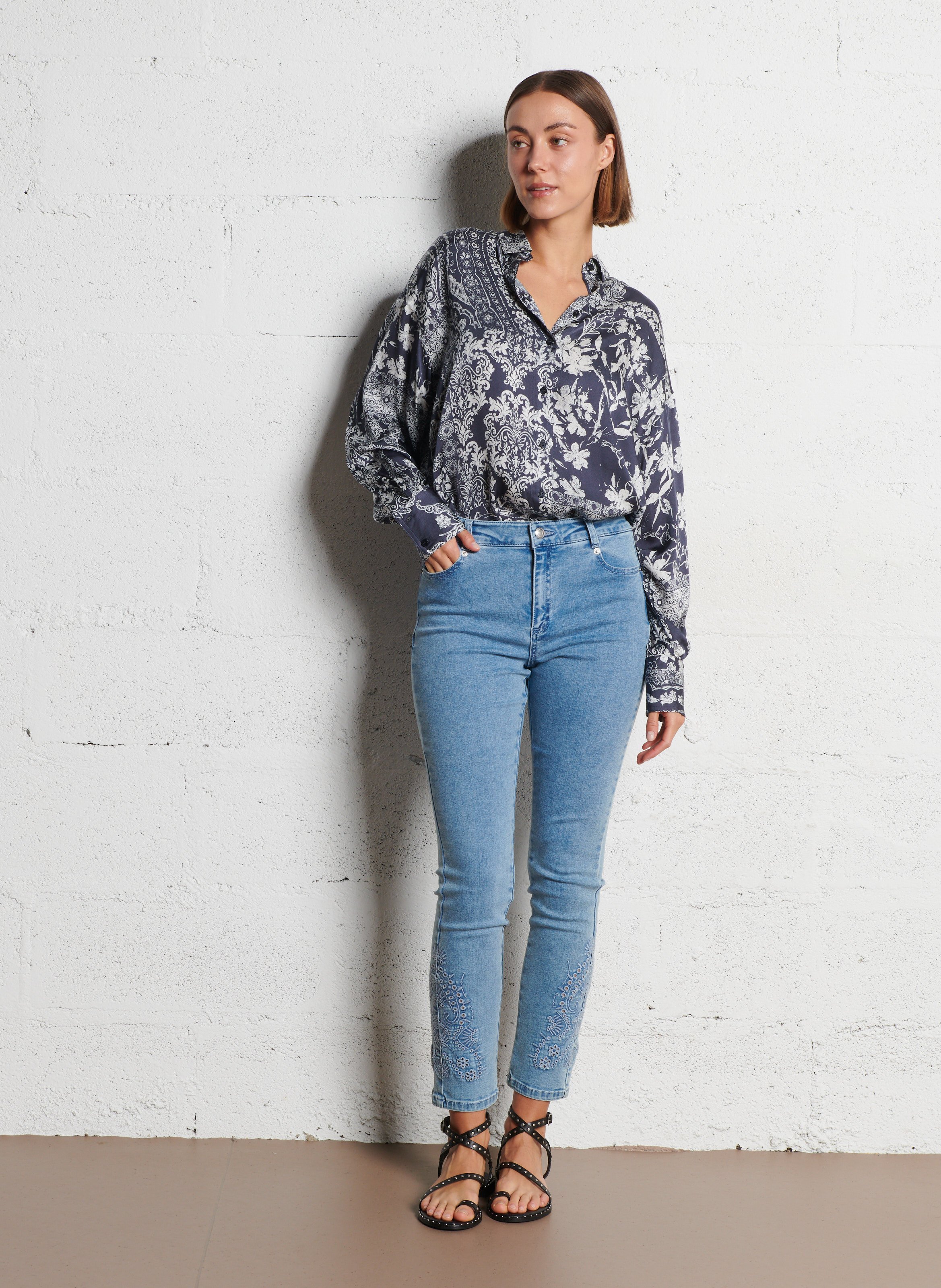 Jean slim taille haute 7/8e broderies nina IKKS Bleu