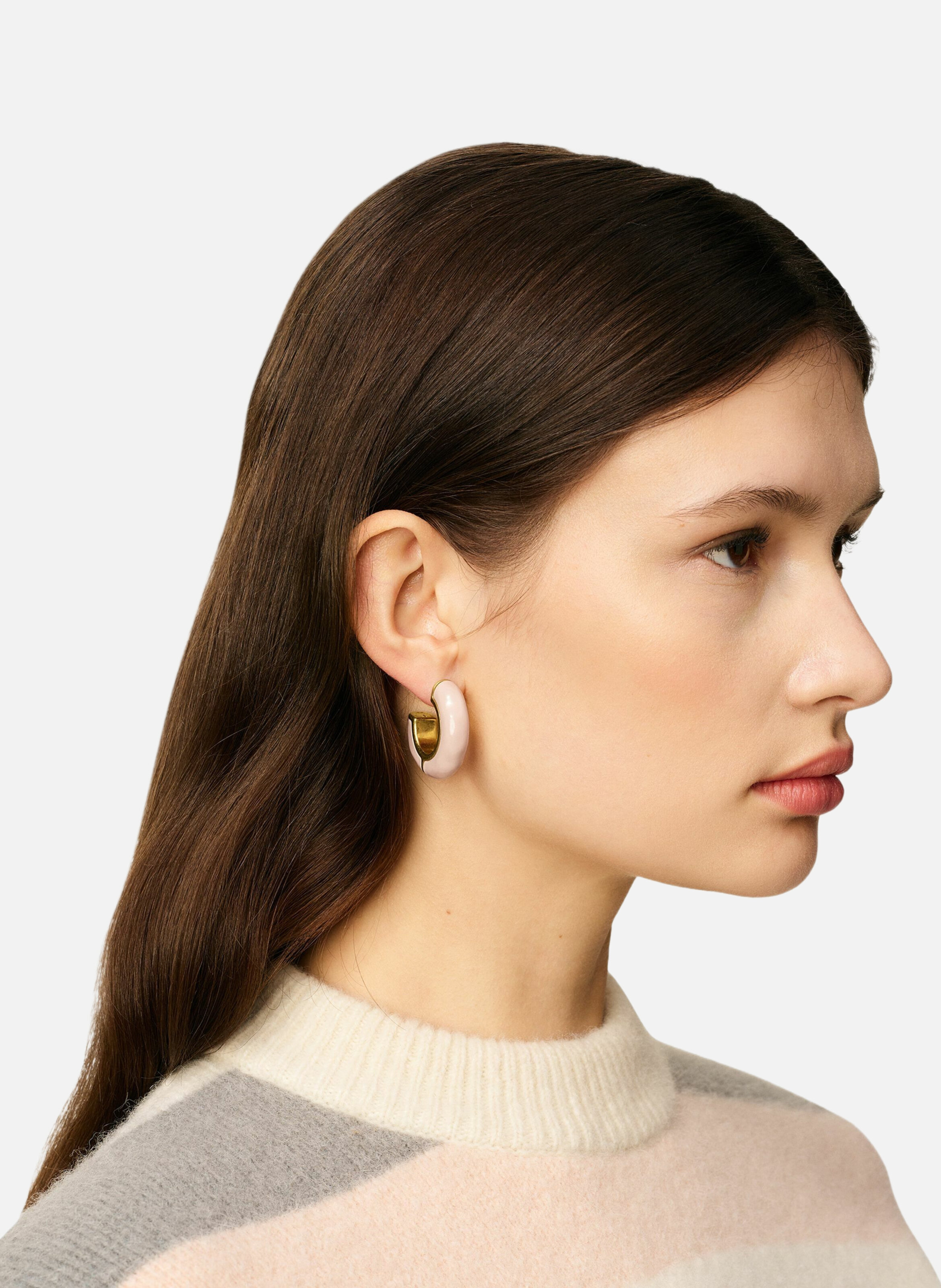 Boucles d'oreilles martelées laquées en laiton unisexes AMI PARIS Rose