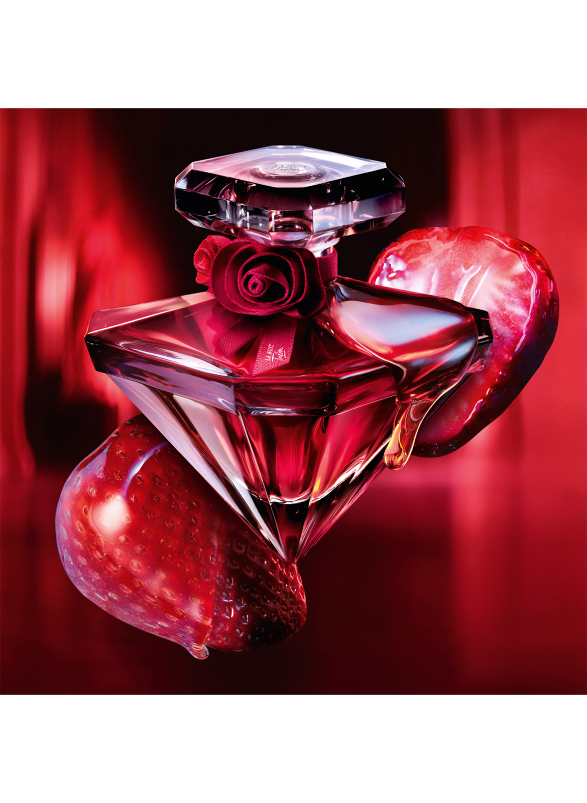 Trésor Eau de Parfum Intense - The New Intensity with Strawberry, Dramatically Delicious LANCÔME No color