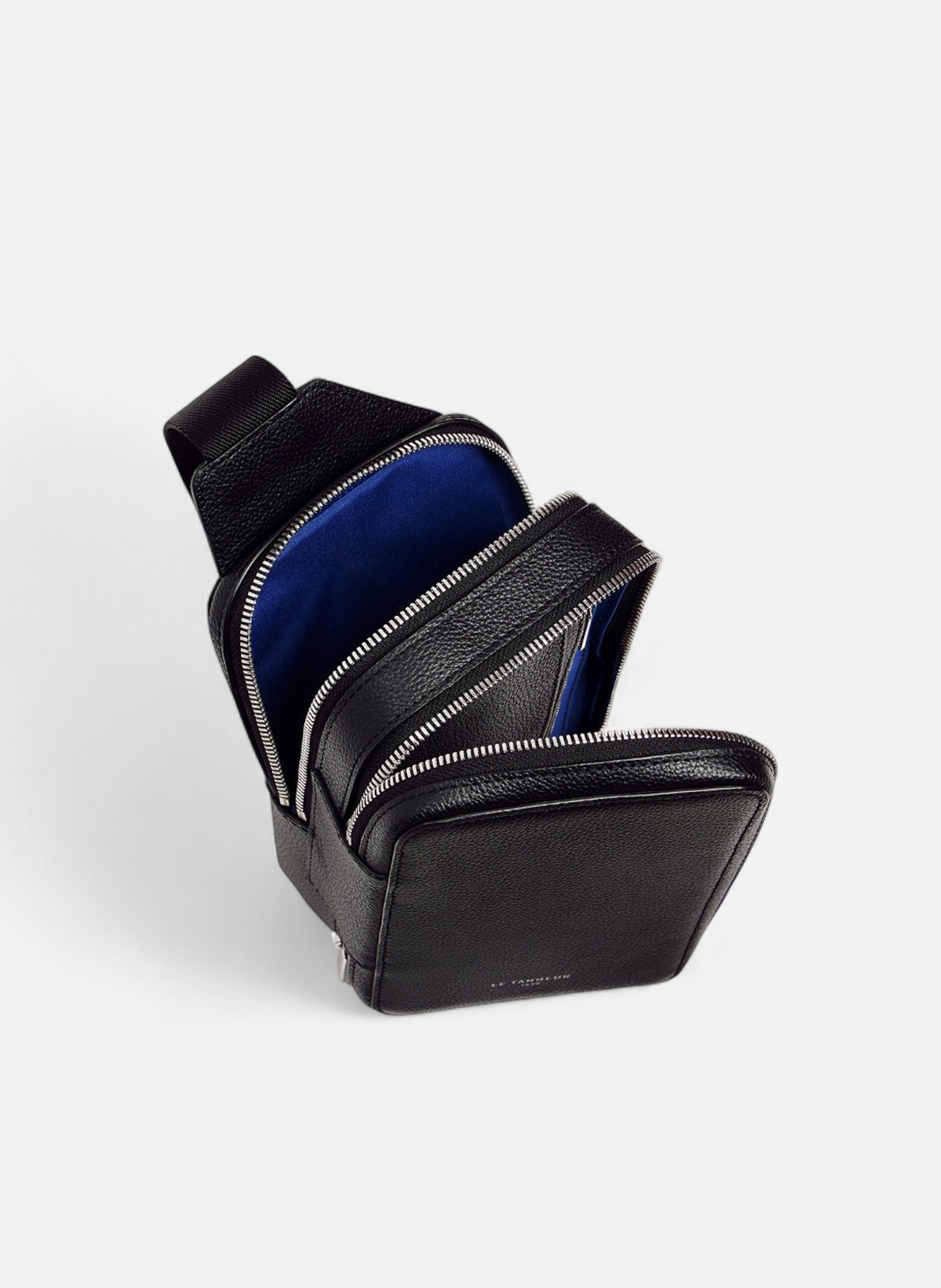Sacoche sling emile en cuir grainé LE TANNEUR Noir