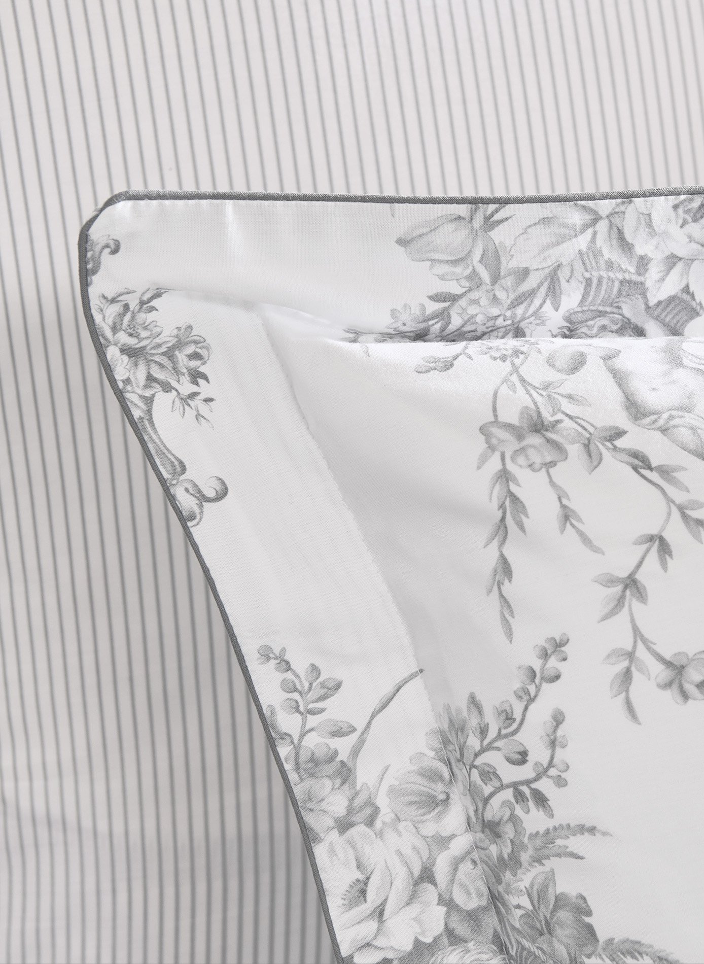 Taie d'oreiller evanescence ANNE DE SOLENE Blanc