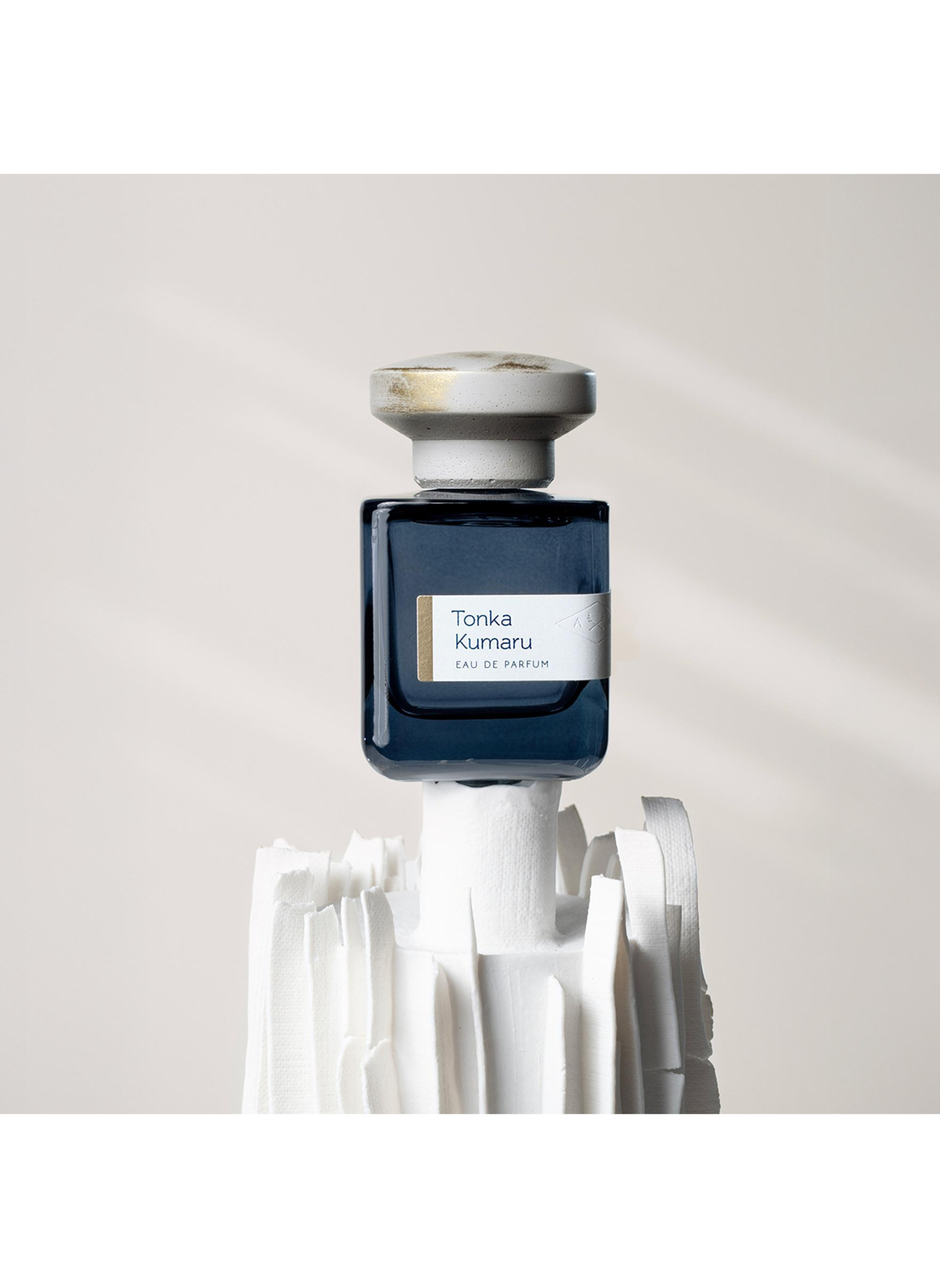 Eau de Parfum - Tonka Kumaru
 ATELIER MATERI No color