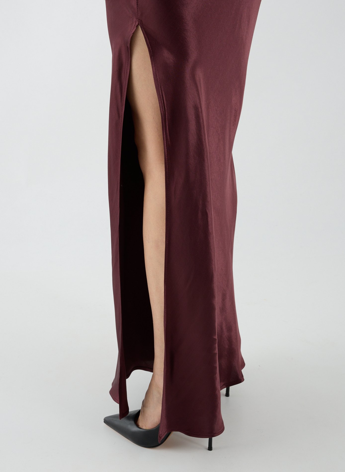 Robe longue satinée Tsivy asymétrique TOPSHOP Rouge