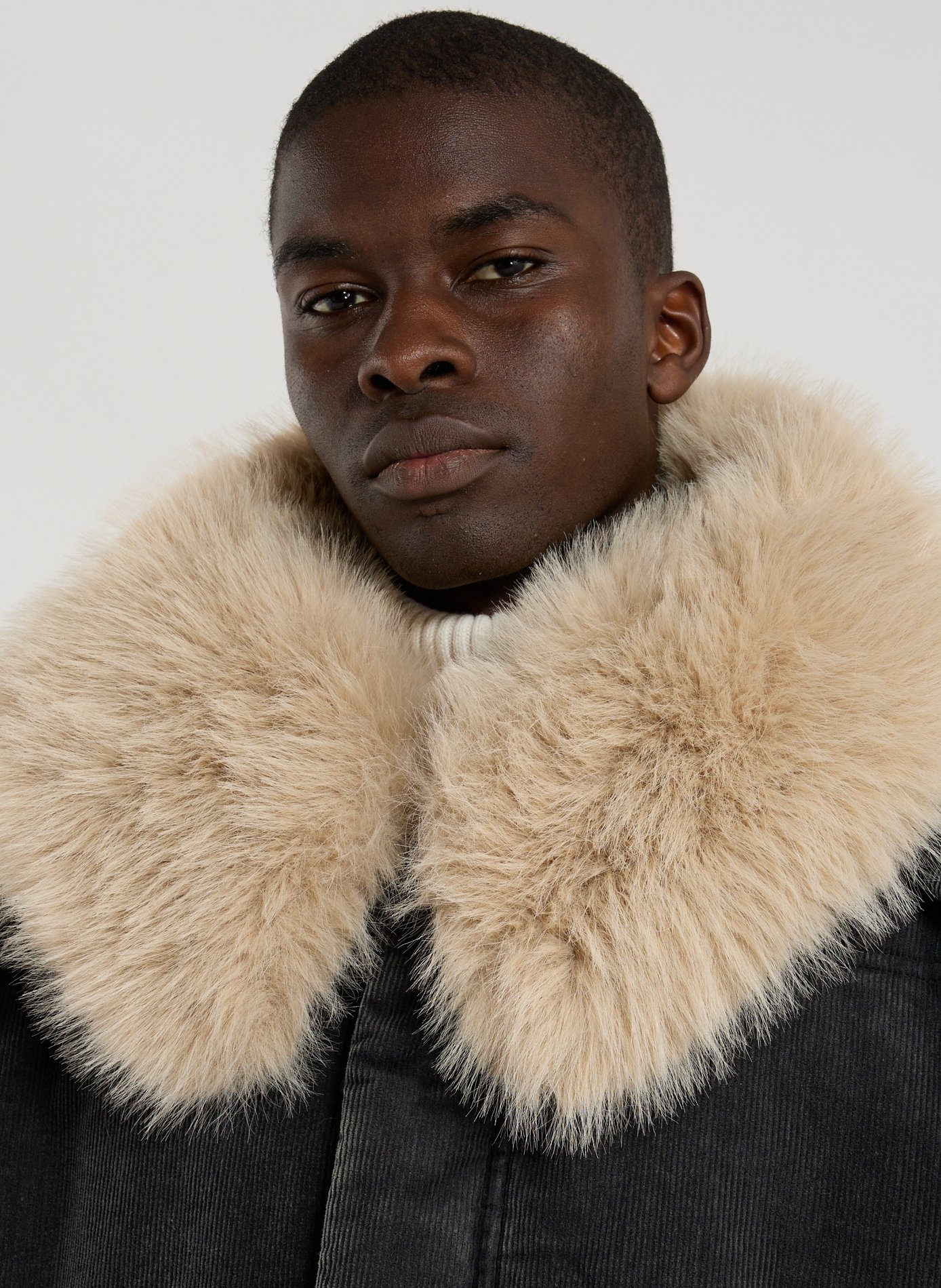 Blouson oversize à capuche amovible HOLZWEILER Noir