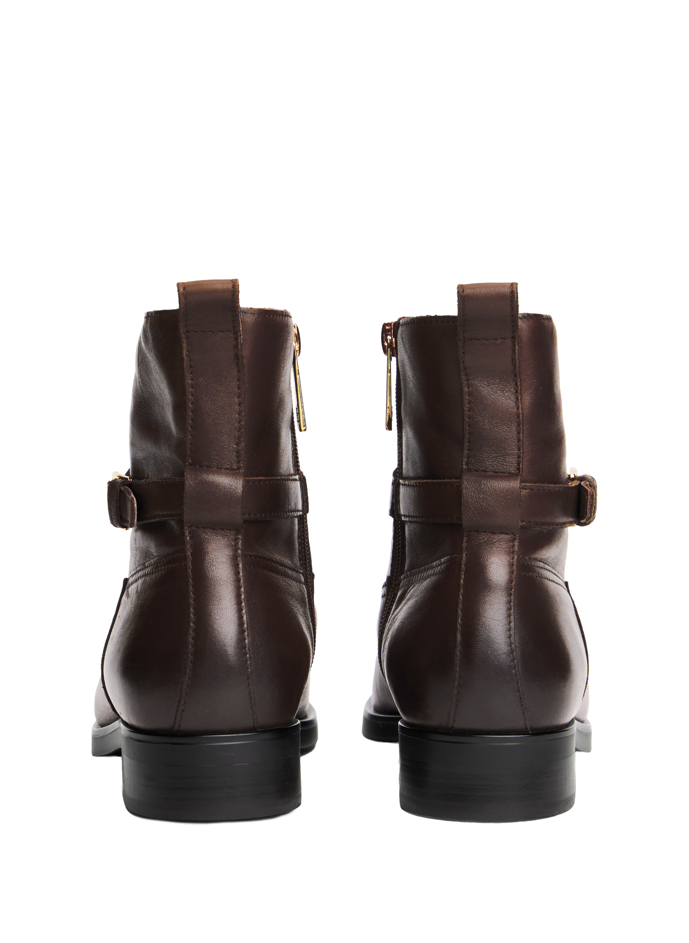 Leather riding boots with buckle Brown