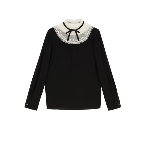 Blouse avec col noué