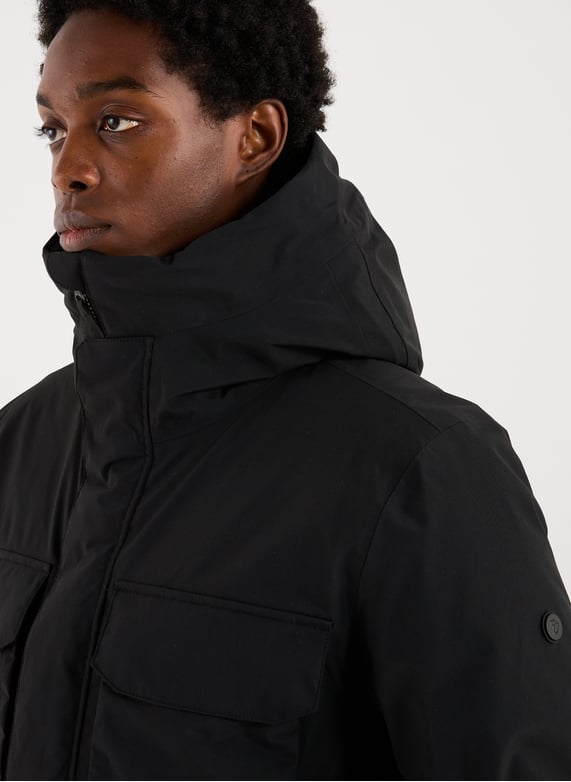 Parka mi-longue à capuche | Noir by DIDRIKSONS Parka mi-longue à capuche Noir