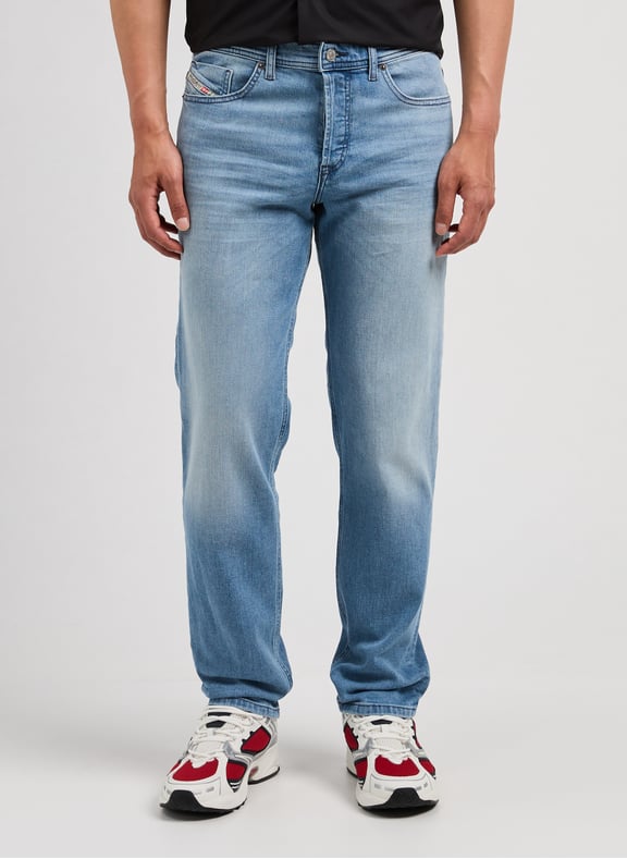 Jean regular fit Bleu by DIESEL DIESEL Jean regular fit Bleu