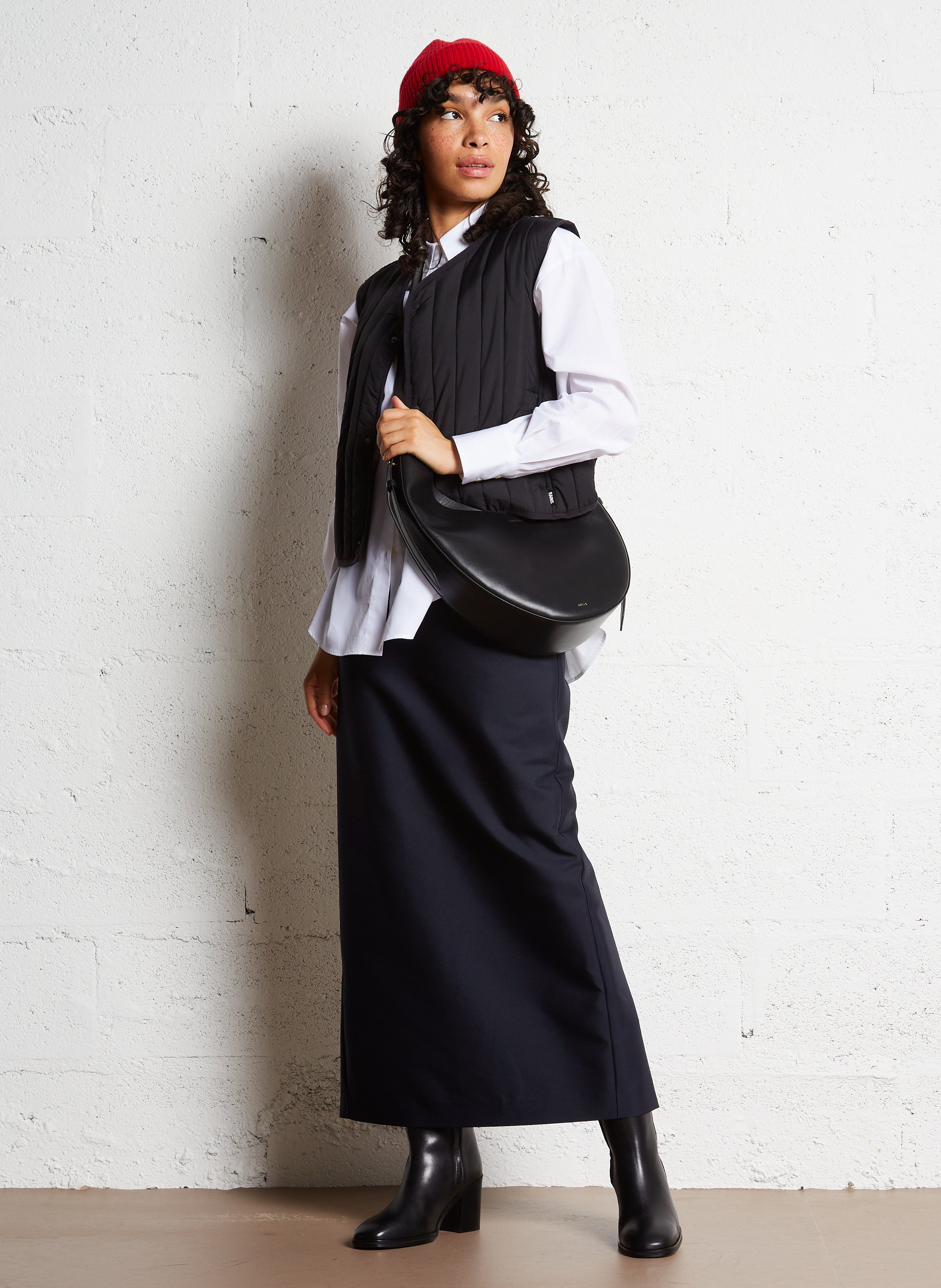 Sac bandoulière asymétrique en cuir lisse winona SOEUR Noir