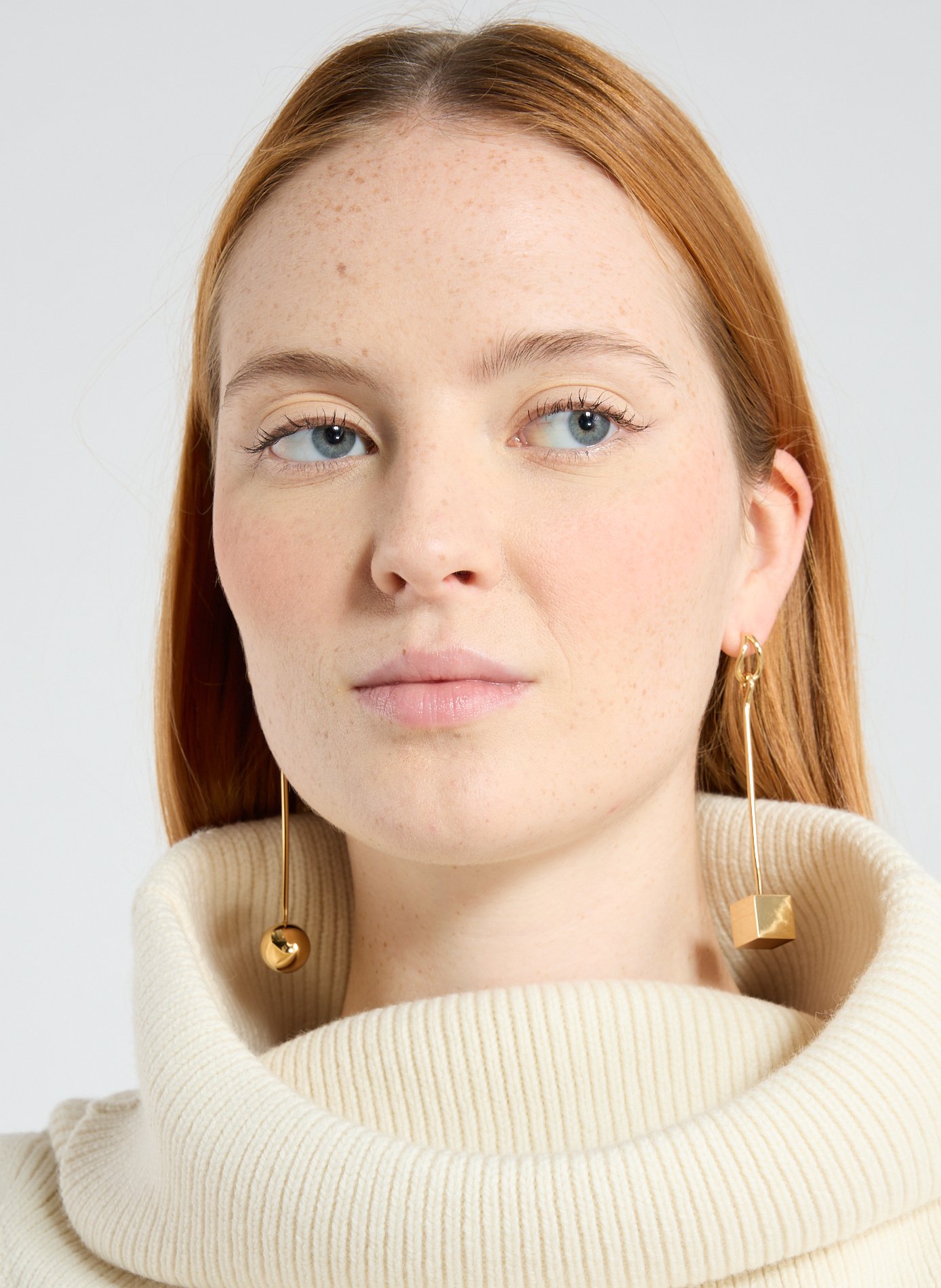 The Nodo earrings JACQUEMUS Golden