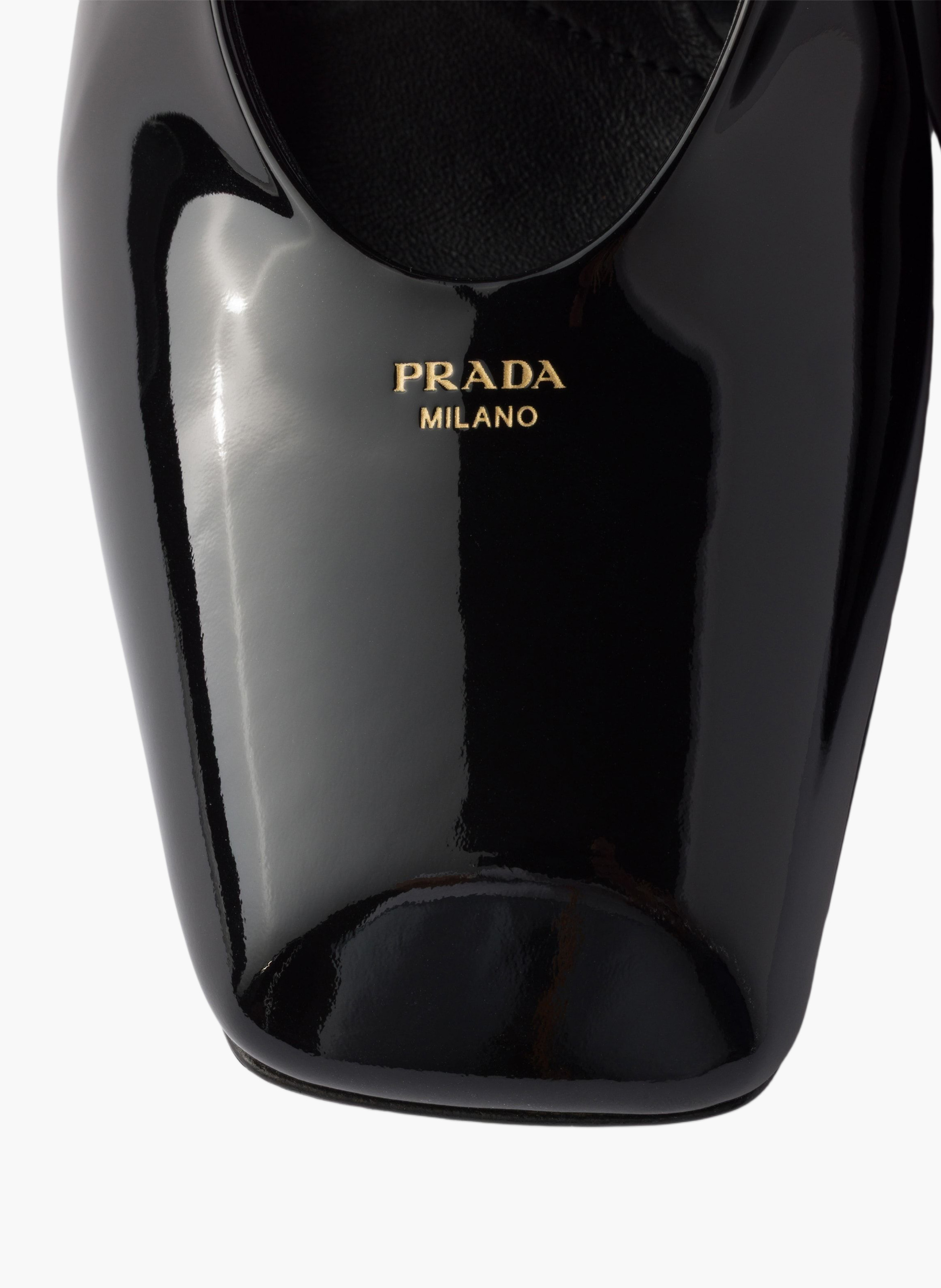 Escarpins à bride arrière en cuir verni PRADA Noir