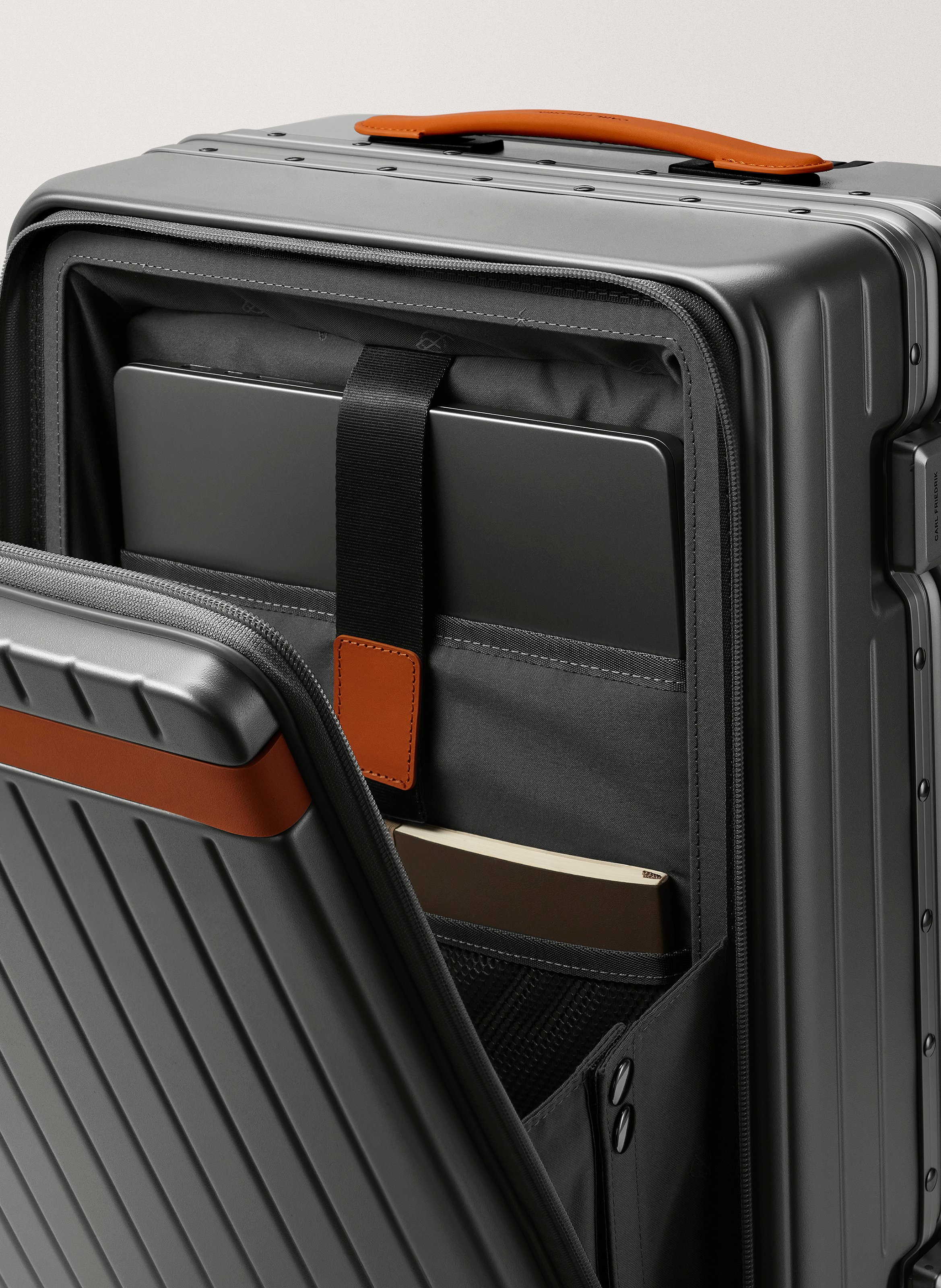 Valise 'the carry-on x' en polycarbonate CARL FRIEDRIK Gris