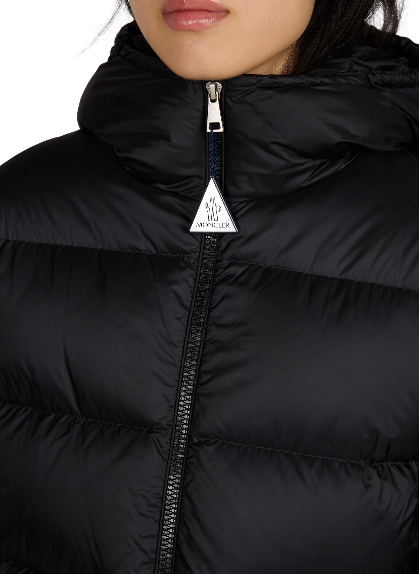 Piumino con cappuccio monocolore MONCLER Nero