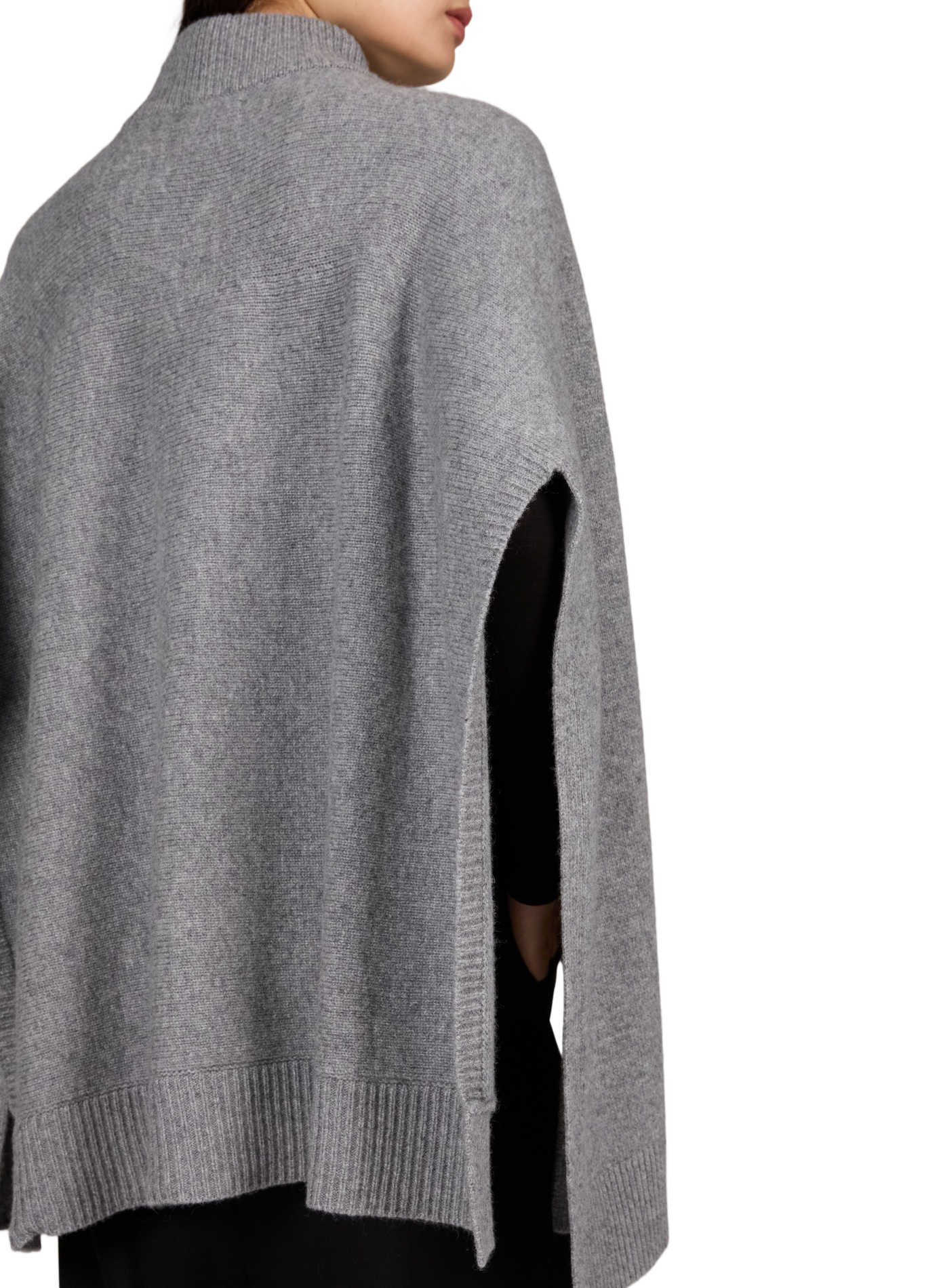 Weiter asymmetrischer Wollpullover SOURCE UNKNOWN Grau