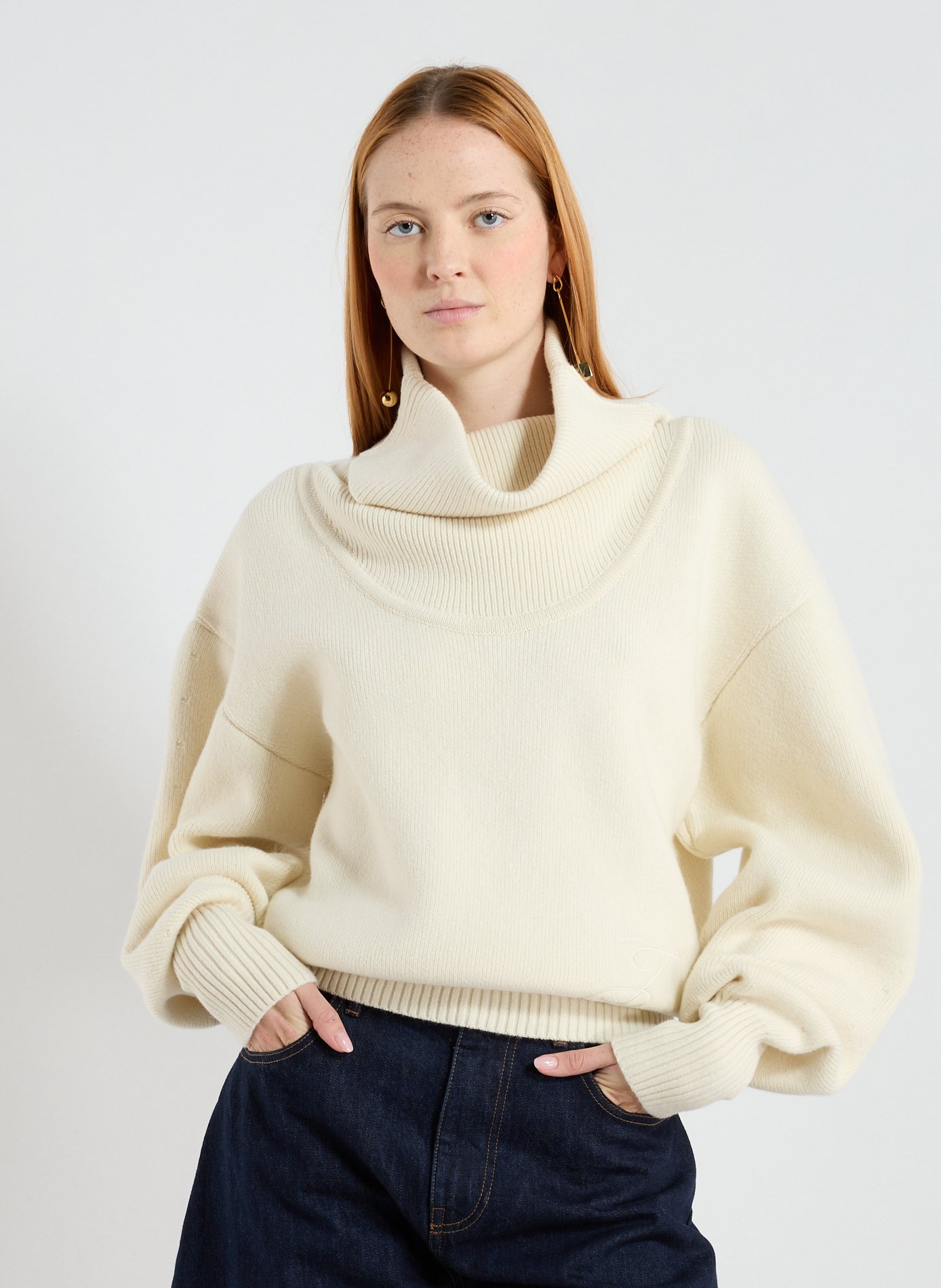 JACQUEMUS Pull col roulé large en laine vierge et cachemire Beige