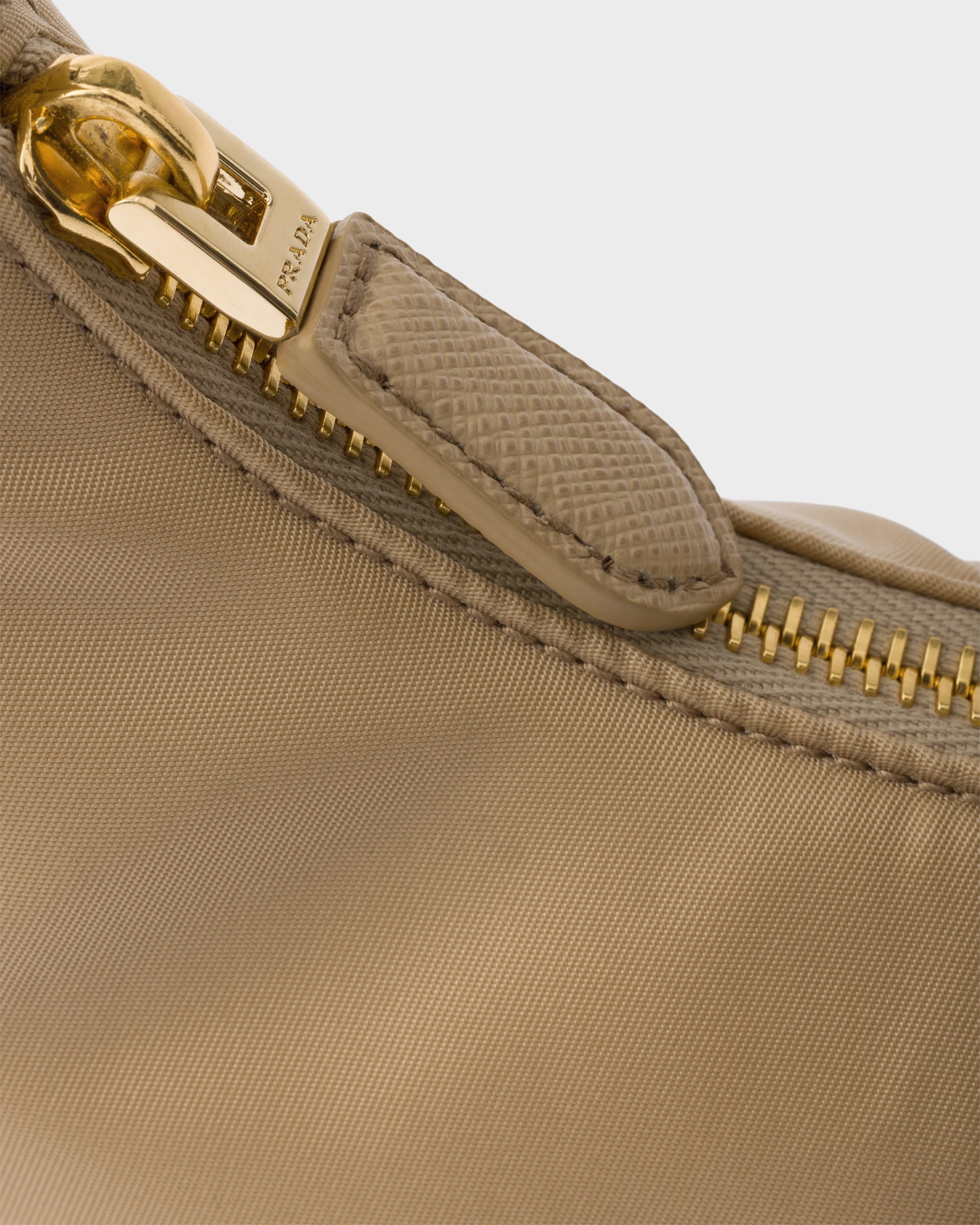 Mini sac prada re-edition 2005 en re-nylon PRADA Marron