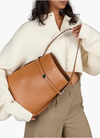 Sac seau en cuir grainé