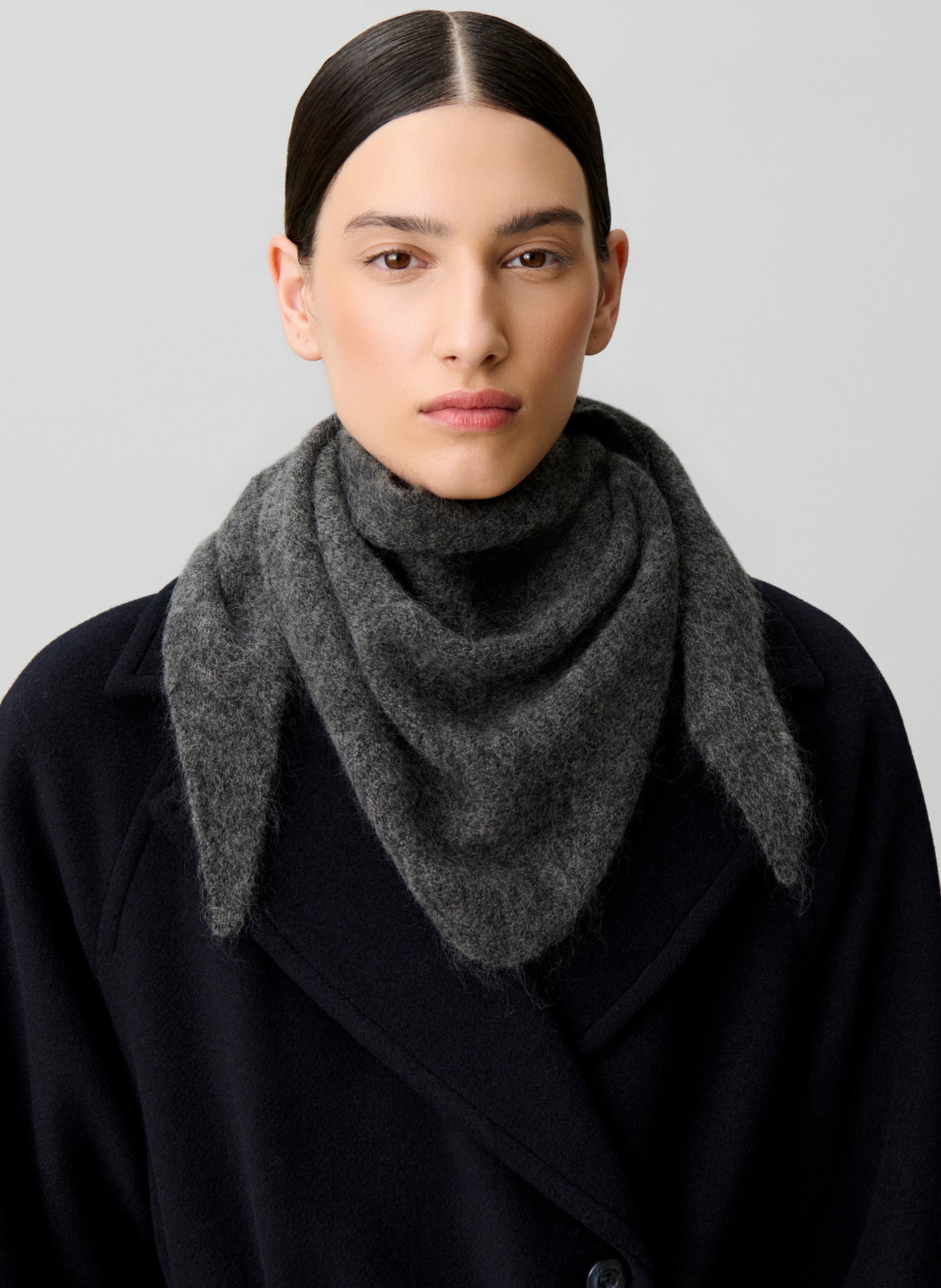 Echarpe triangle en laine mélangée CLAUDIE PIERLOT Gris