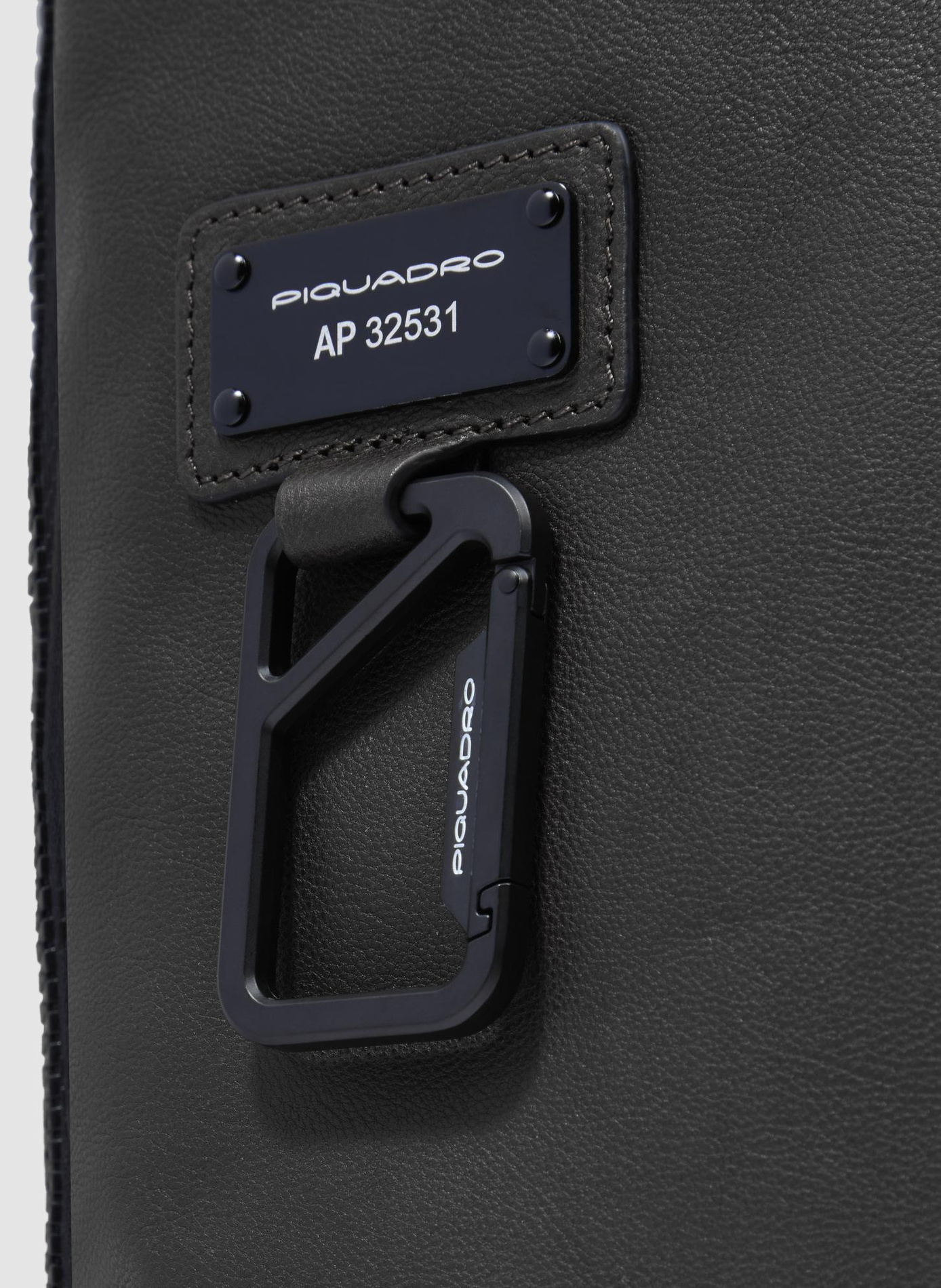 Sac à dos de voyage pour ordinateur 15,6" PIQUADRO Noir