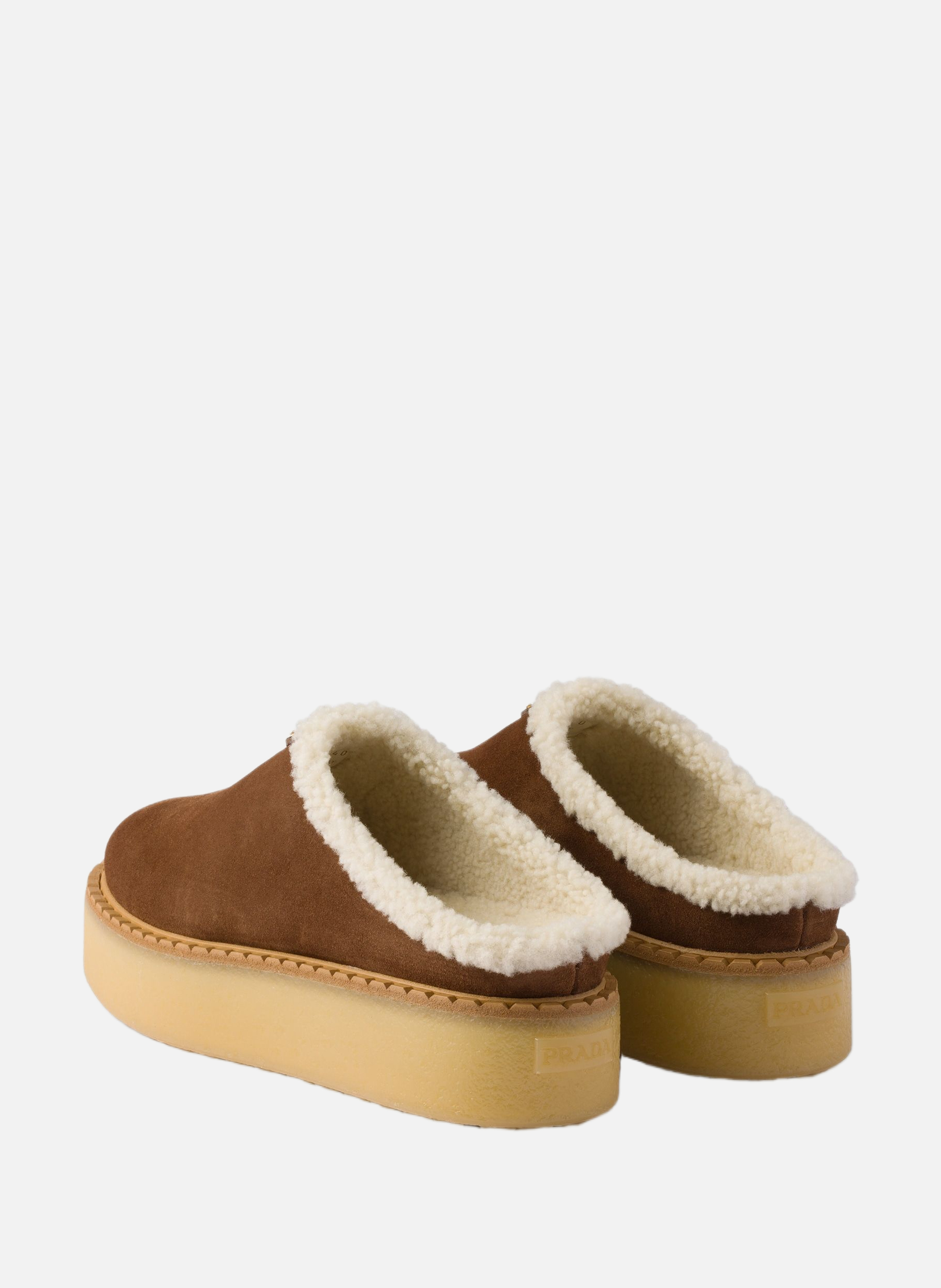 Pantoufles en veau velours PRADA Marron