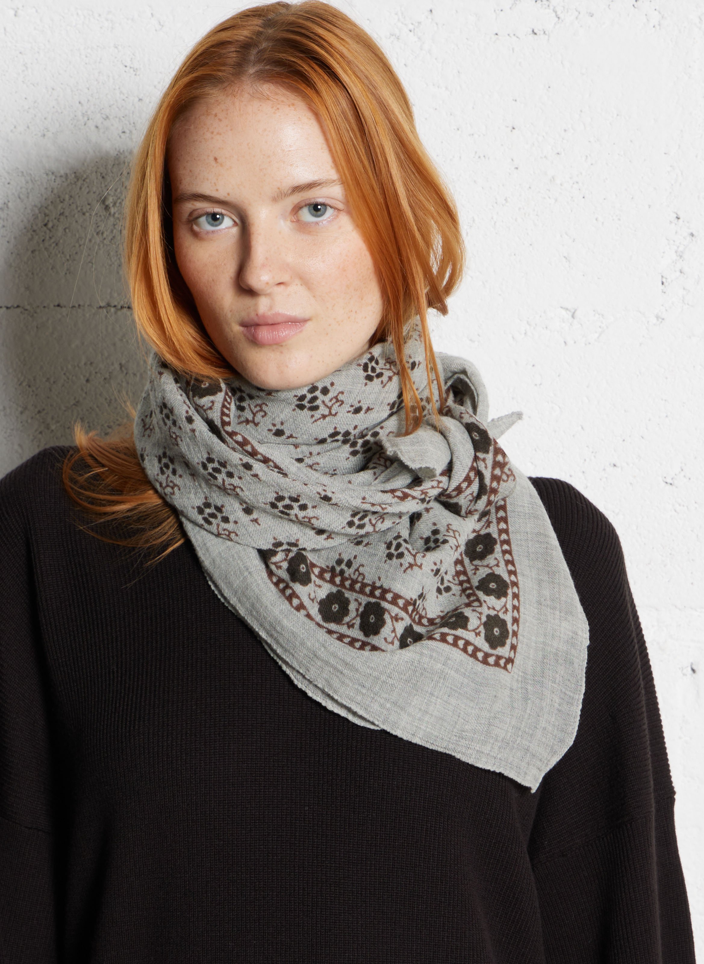 SOEUR Foulard en twill de laine imprimé Multicolore