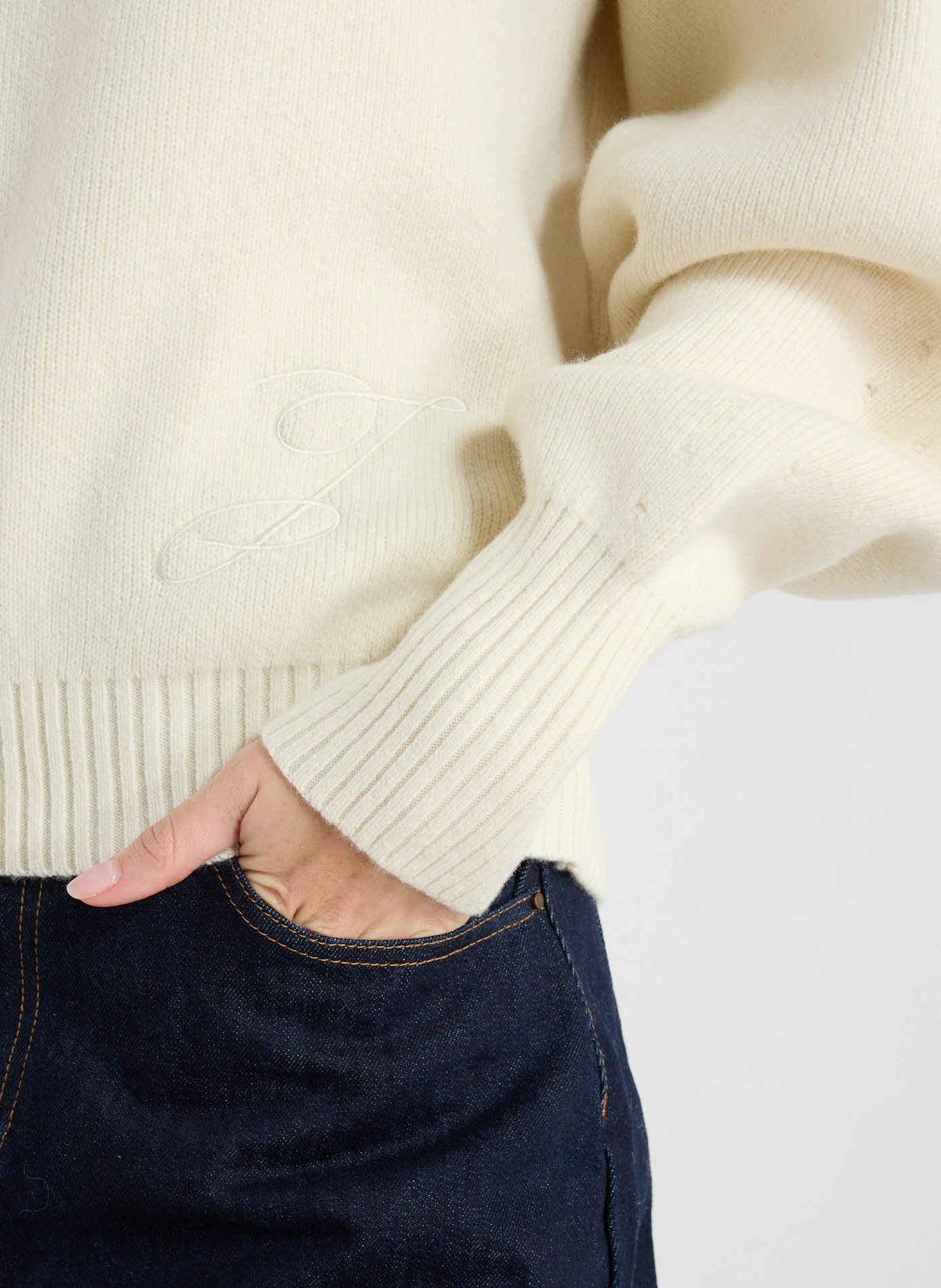 Pull col roulé large en laine vierge et cachemire JACQUEMUS Beige