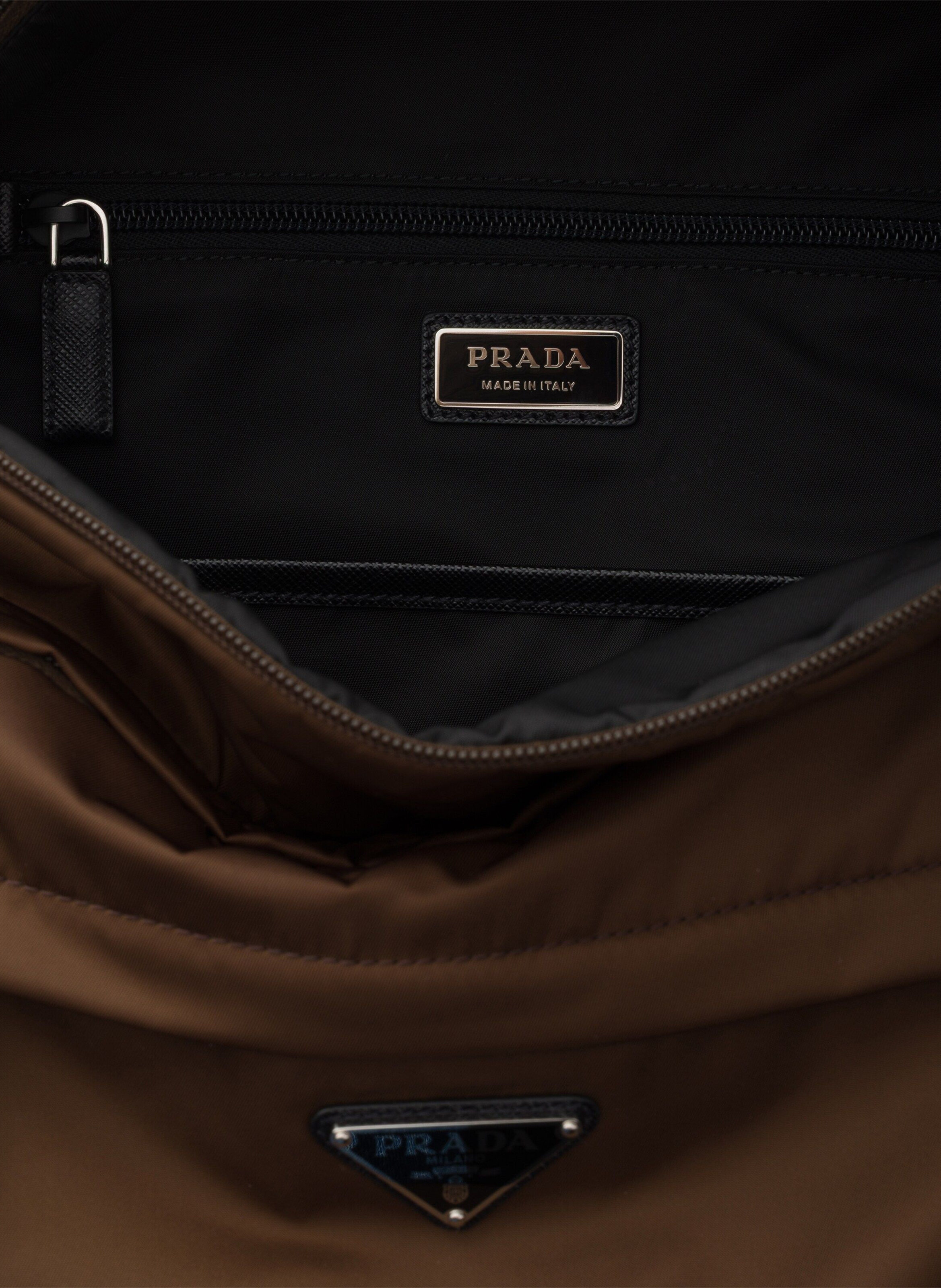 Sac à dos en re-nylon et cuir saffiano PRADA Marron