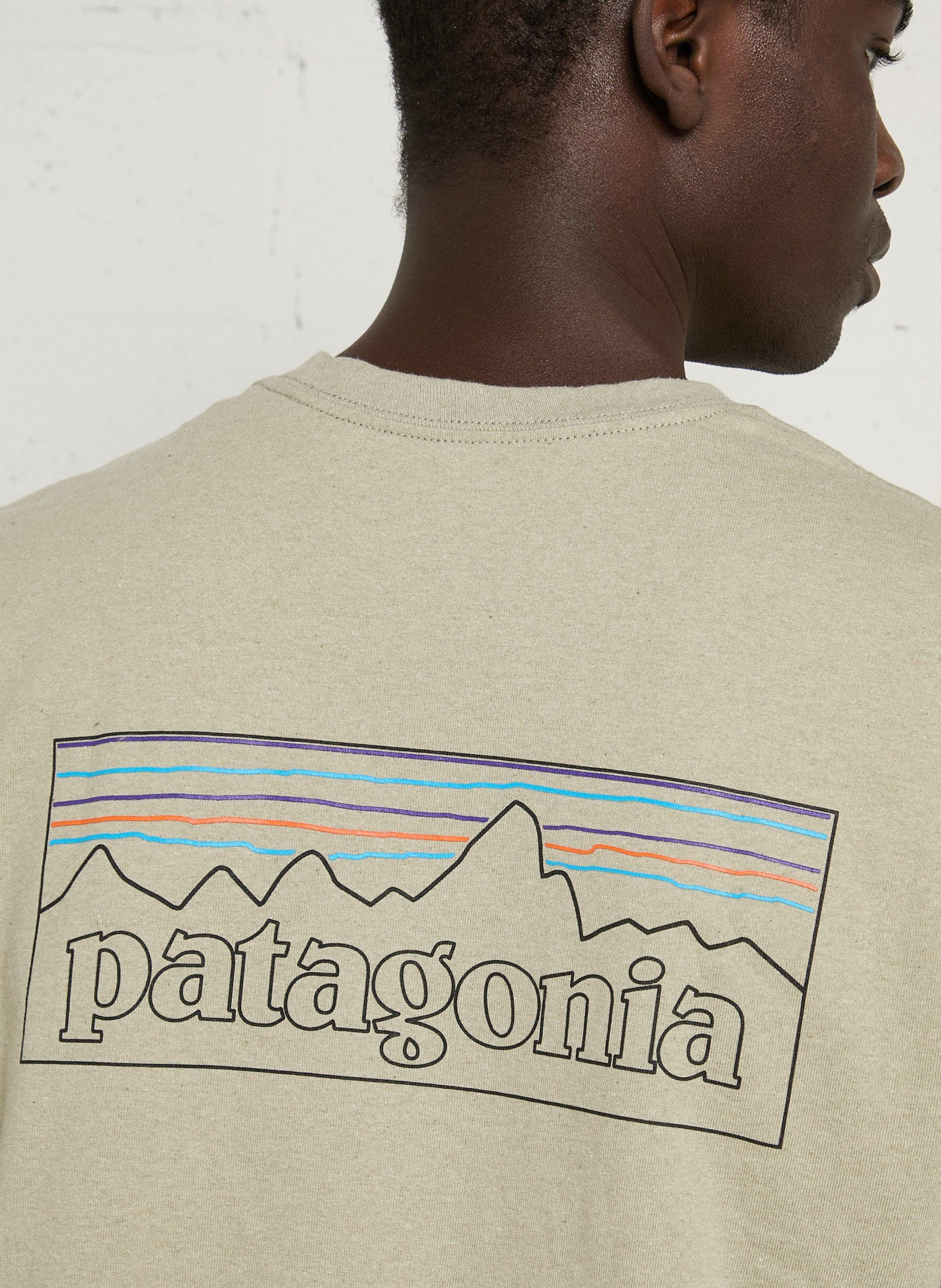Tee-shirt col rond regular-fit sérigraphié en coton recyclé mélangé PATAGONIA Beige