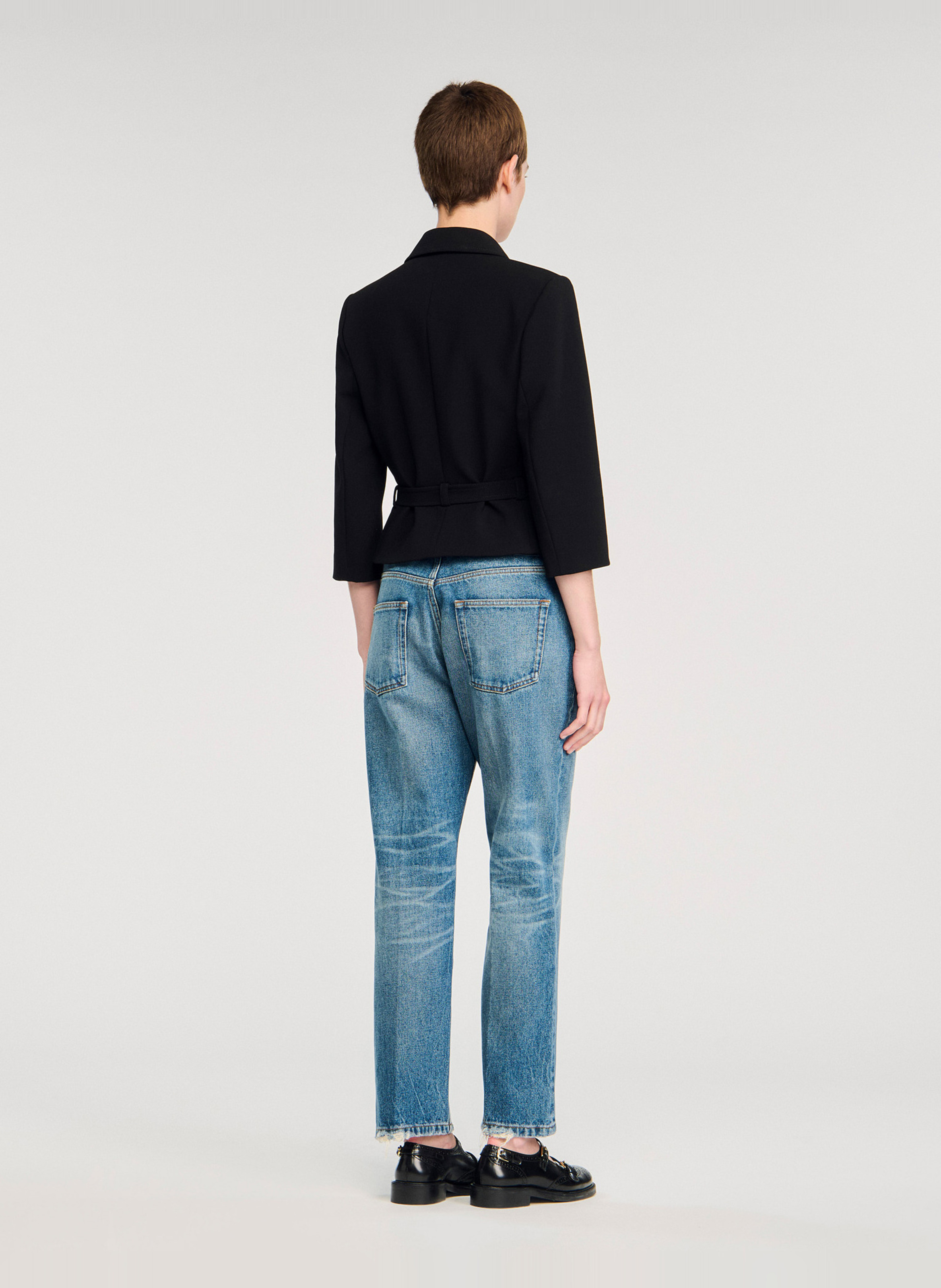 Veste cintrée courte col tailleur SANDRO Noir