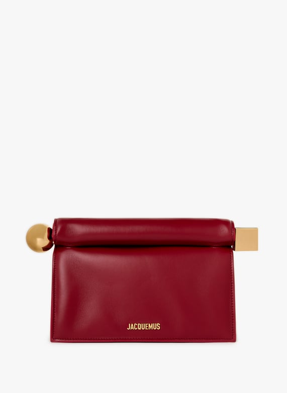 La pochette Rond Carré | Rouge by JACQUEMUS La pochette Rond Carré Rouge