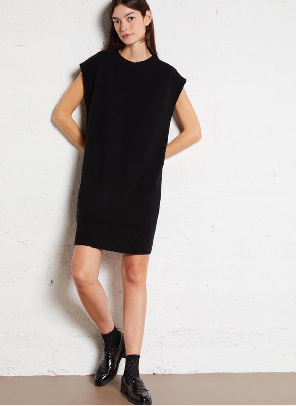 Robe midi col rond en laine marion Noir by MAISON 123 MAISON 123 Robe midi col rond en laine marion Noir