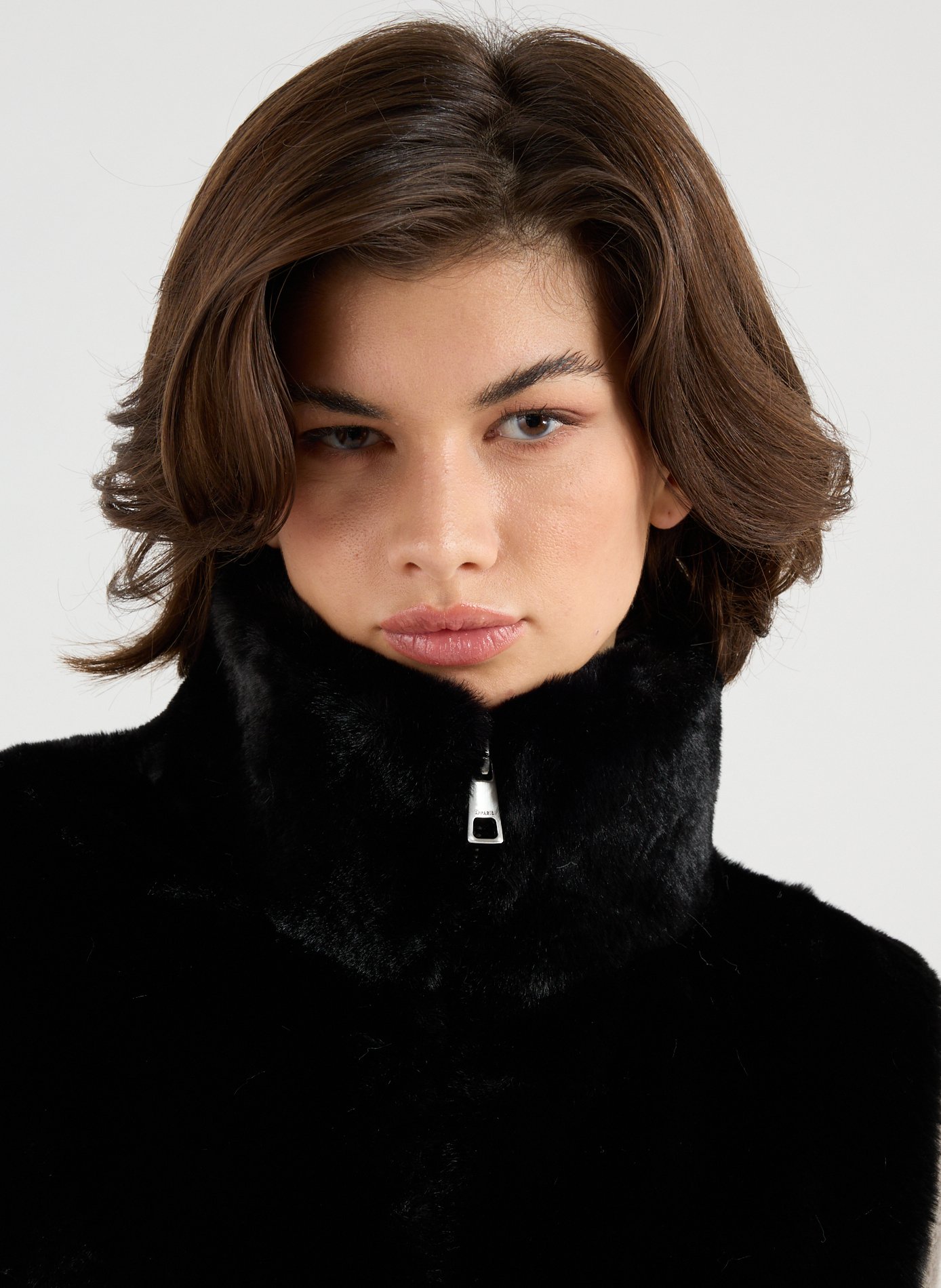 Veste courte sans manches en fourrure APPARIS Noir