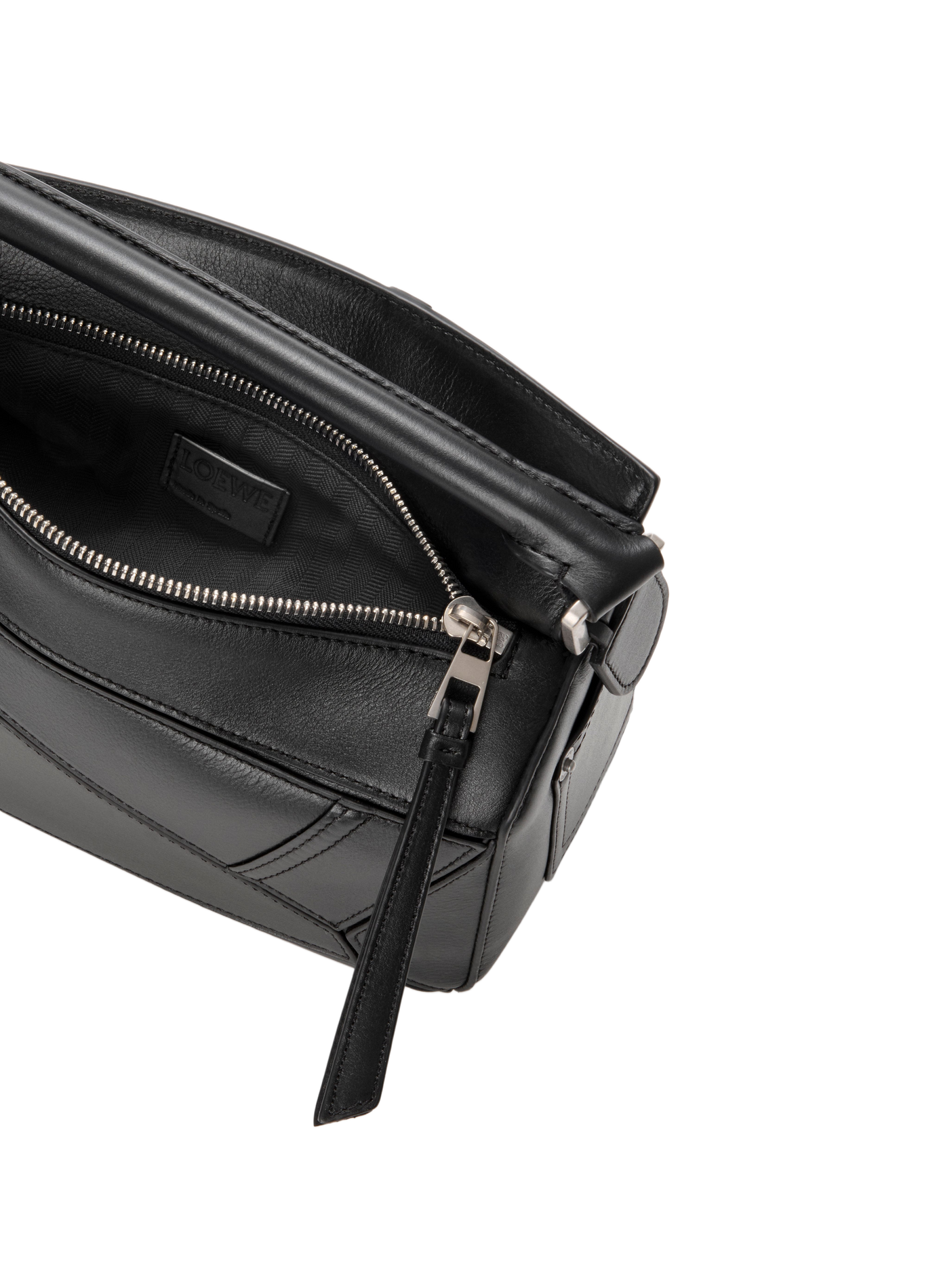 Petit sac Puzzle Panta en cuir de veau brillant LOEWE Noir